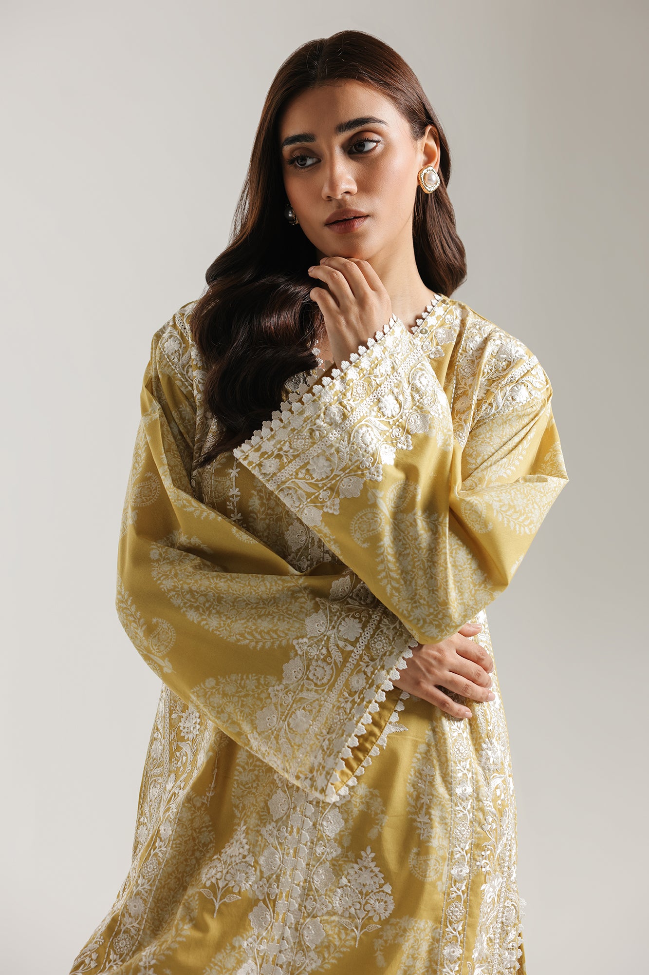 EMBROIDERED SUIT (E4559/103/125)