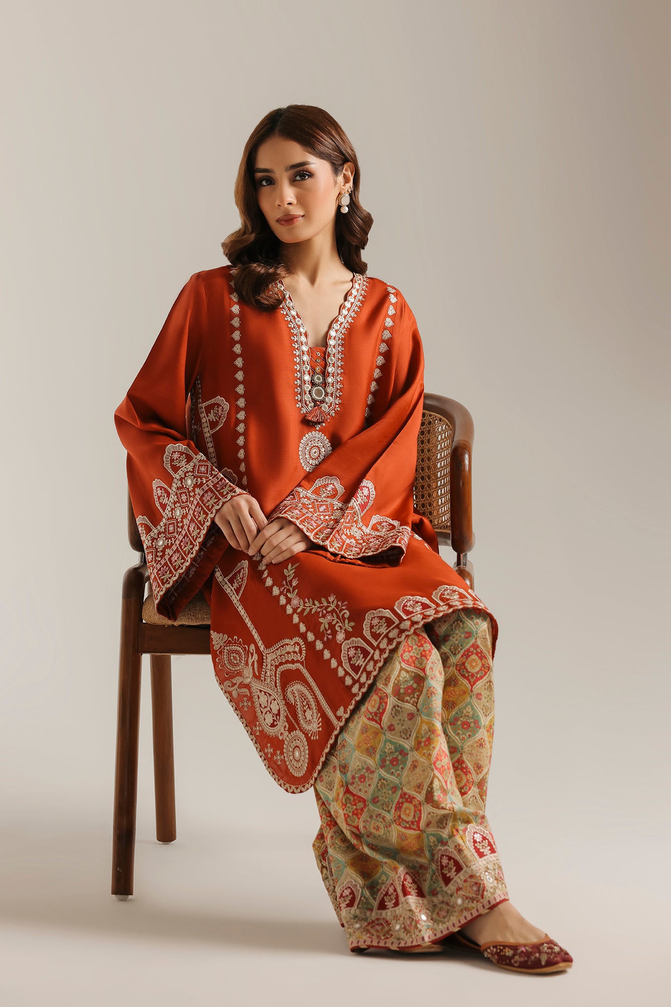 EMBROIDERED SUIT (E4728-103-320)