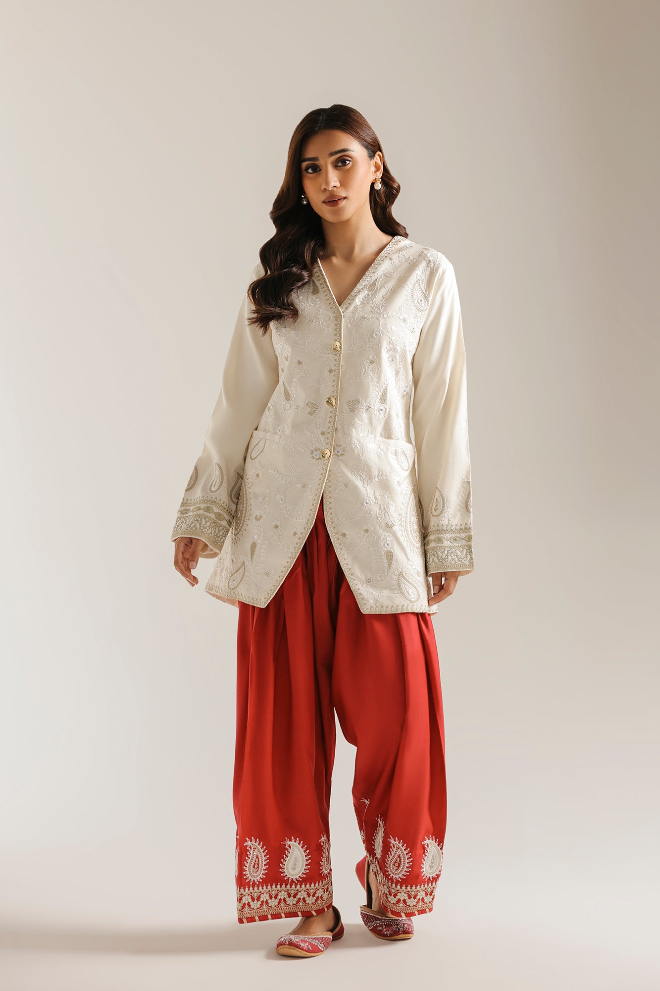 EMBROIDERED SUIT (E4740/103/002)
