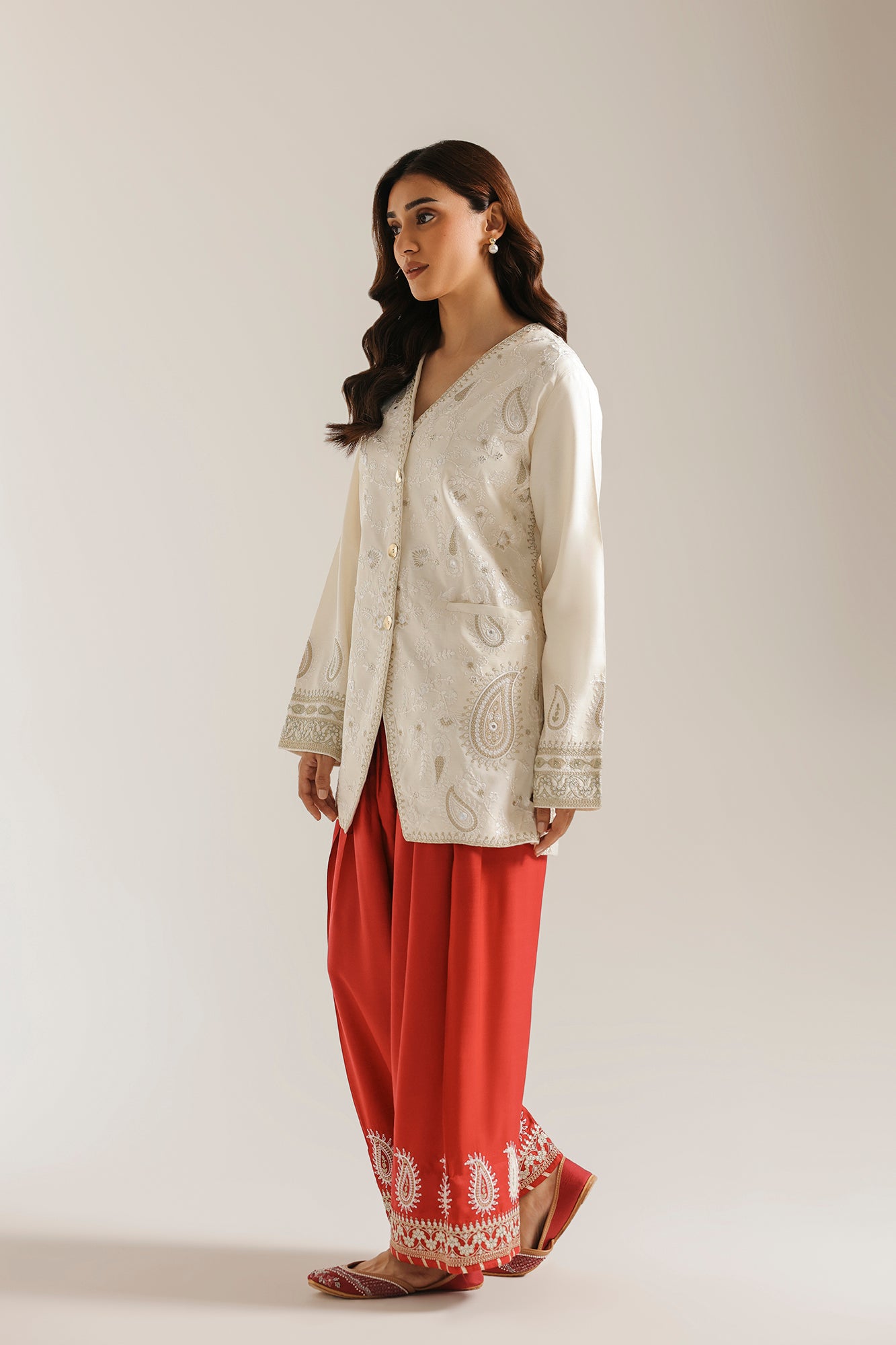 EMBROIDERED SUIT (E4740/103/002)