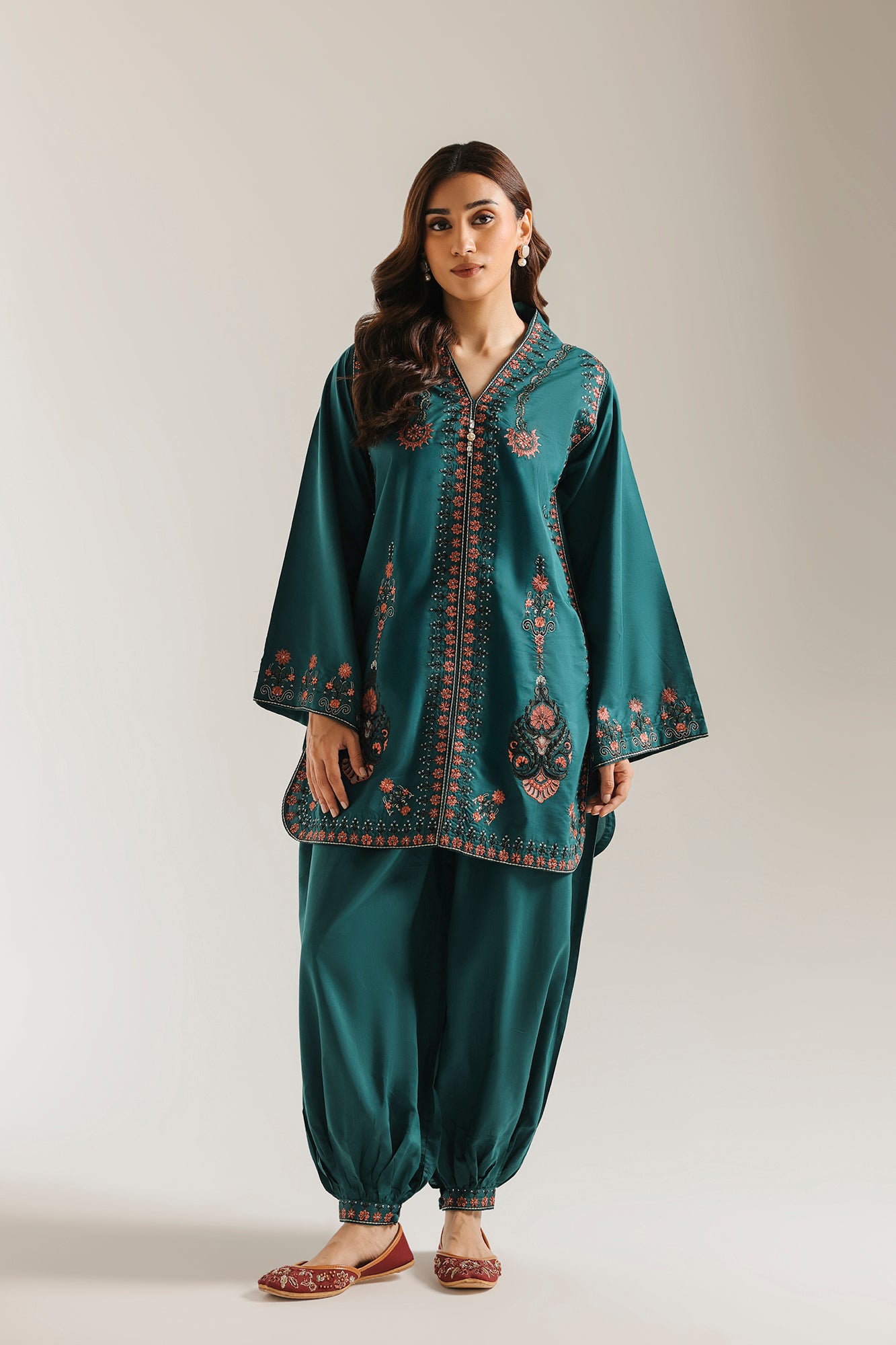 EMBROIDERED SUIT (E4747-103-706)