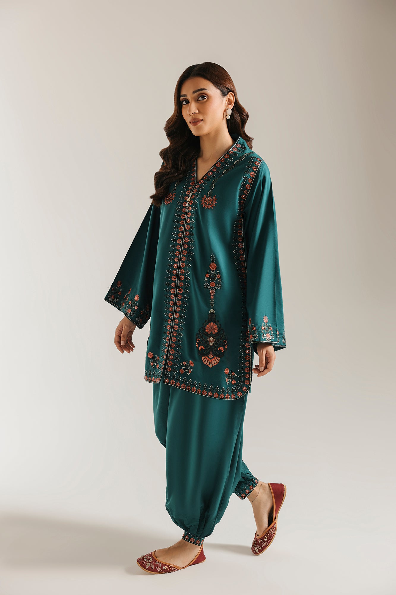 EMBROIDERED SUIT (E4747-103-706)