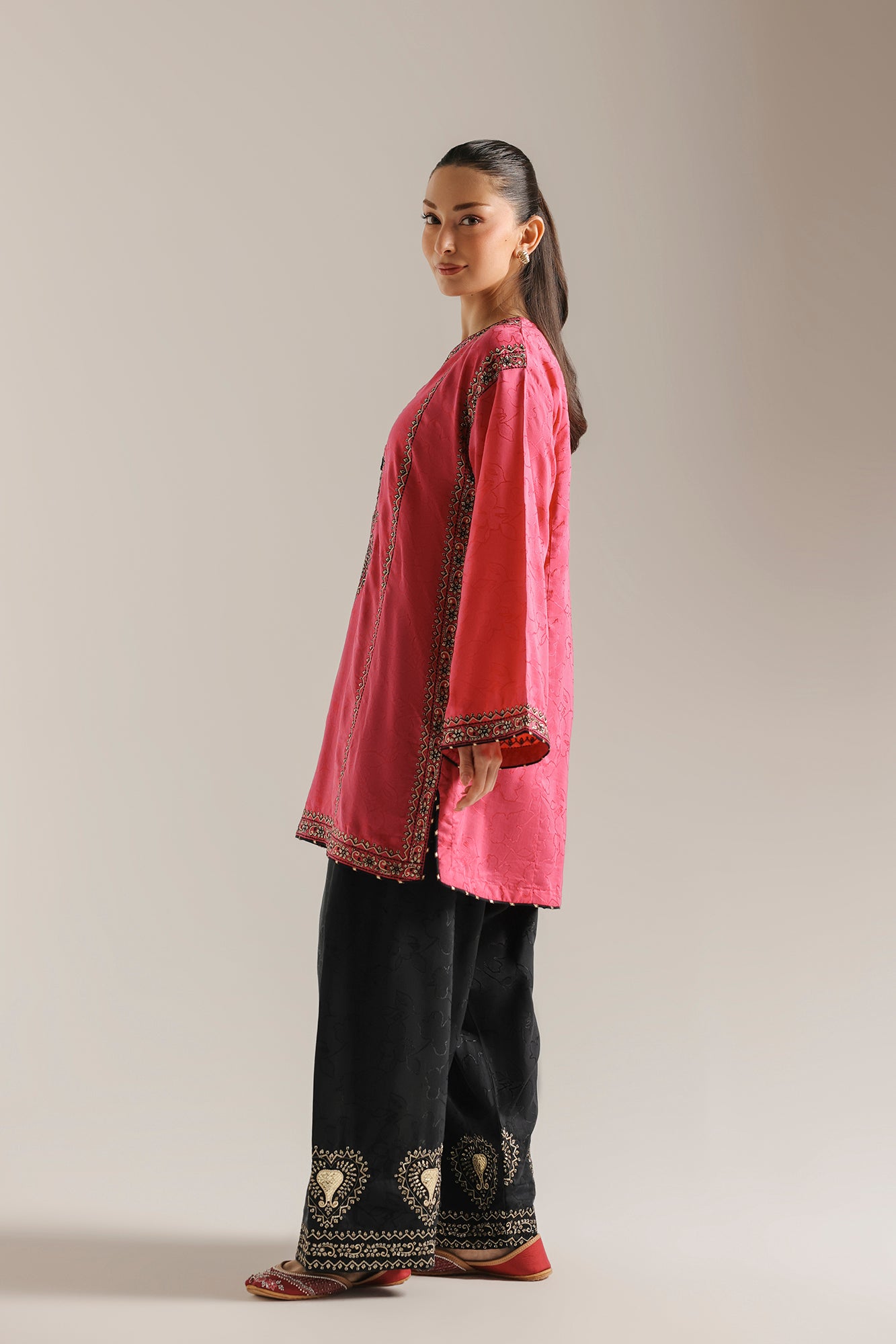 EMBROIDERED SUIT (E4751-103-407)