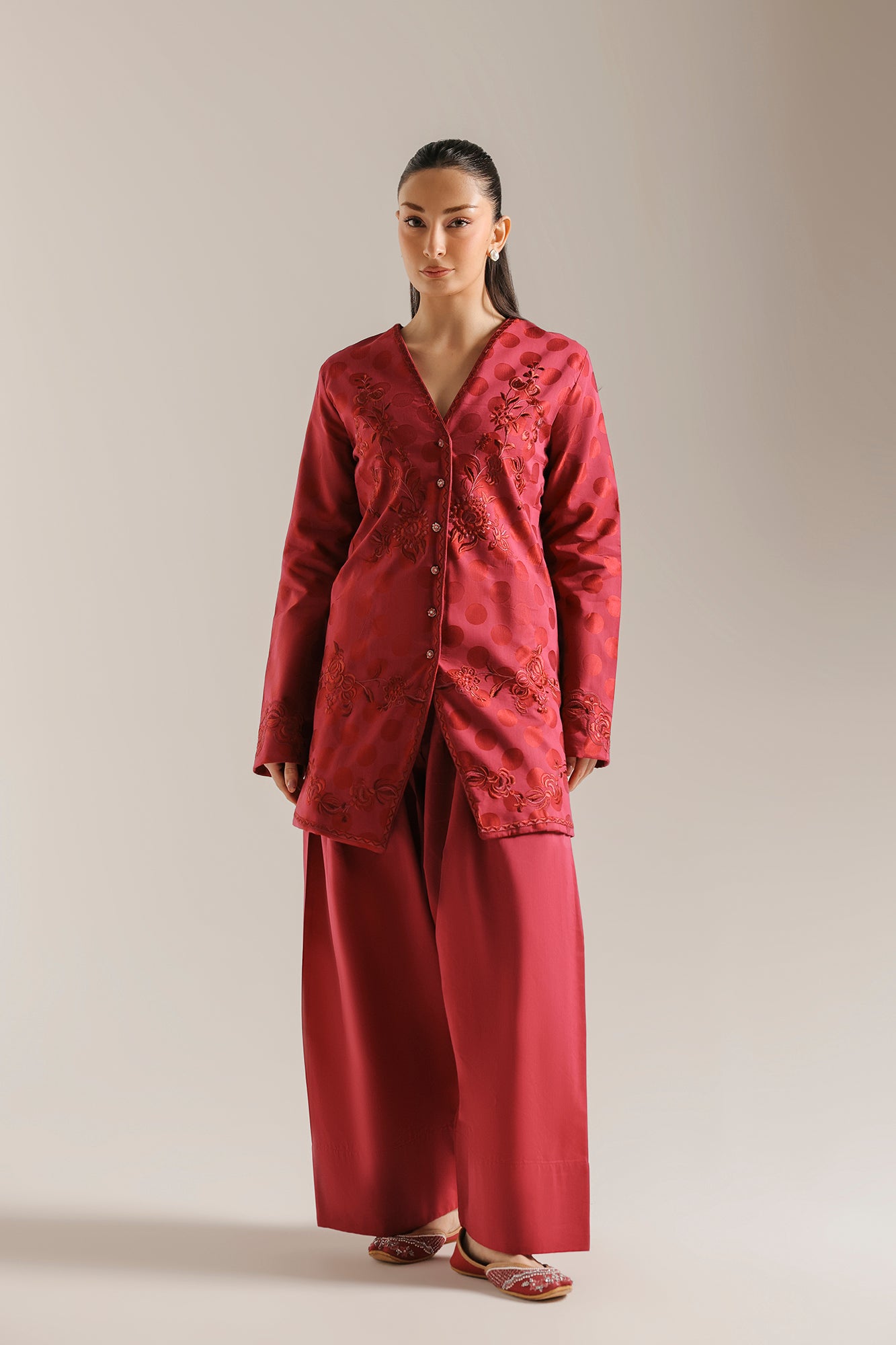 EMBROIDERED SUIT (E4755/103/405)