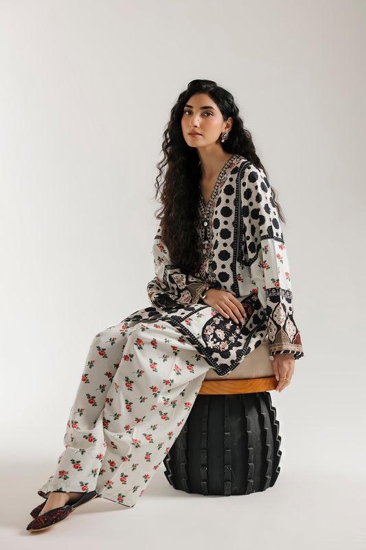EMBROIDERED SUIT (E4760/103/002)
