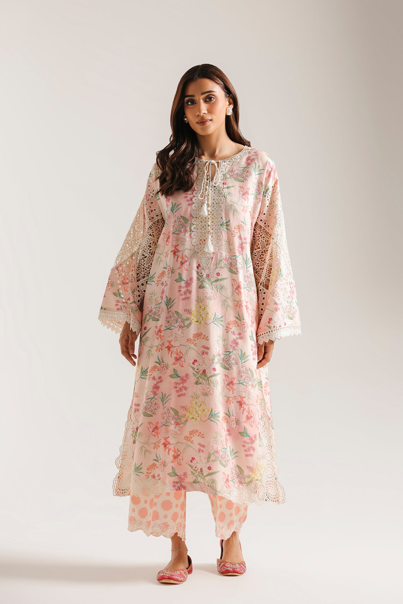 EMBROIDERED SUIT (E4762/103/315)