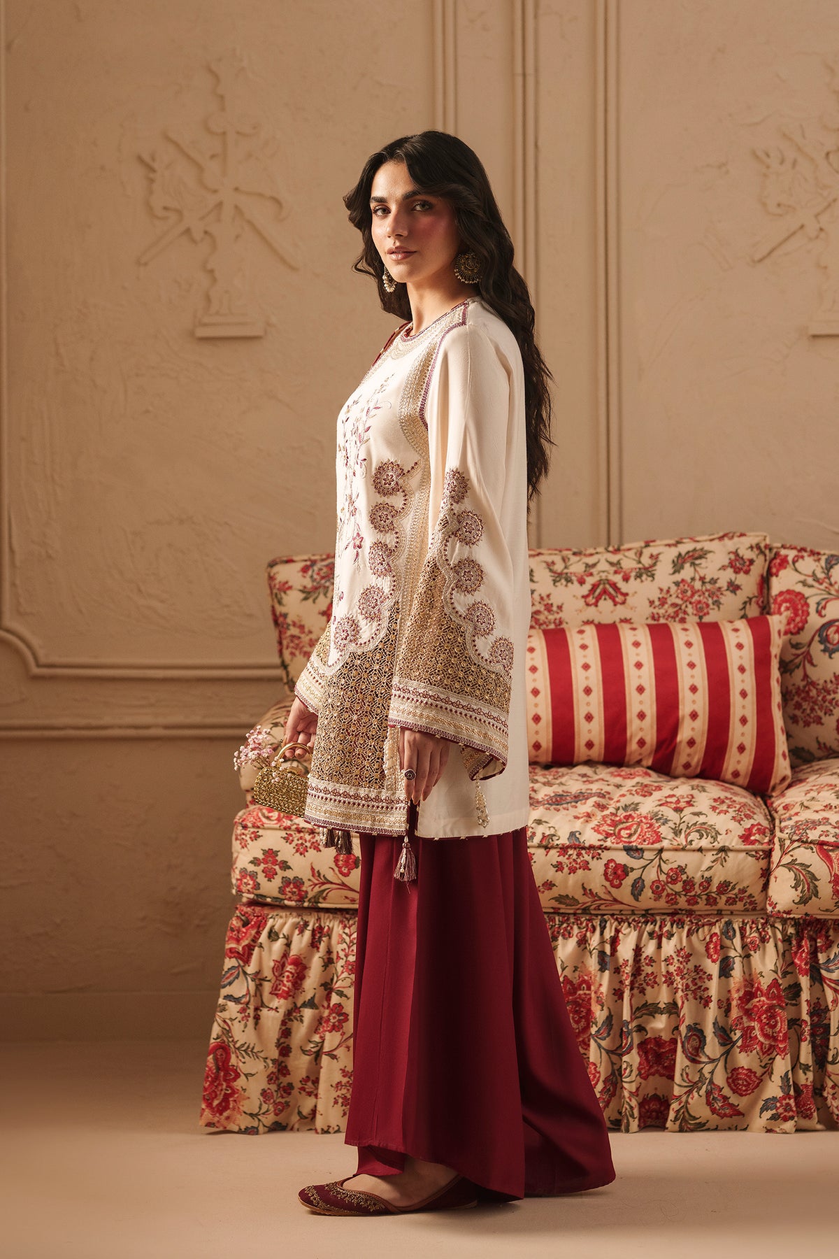 EMBROIDERED SUIT (E4813-103-003)