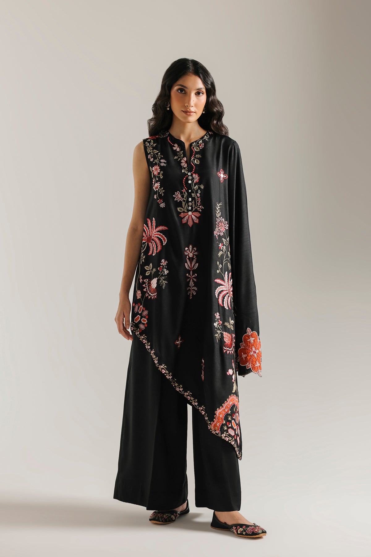 EMBROIDERED SUIT (E4832-103-901)