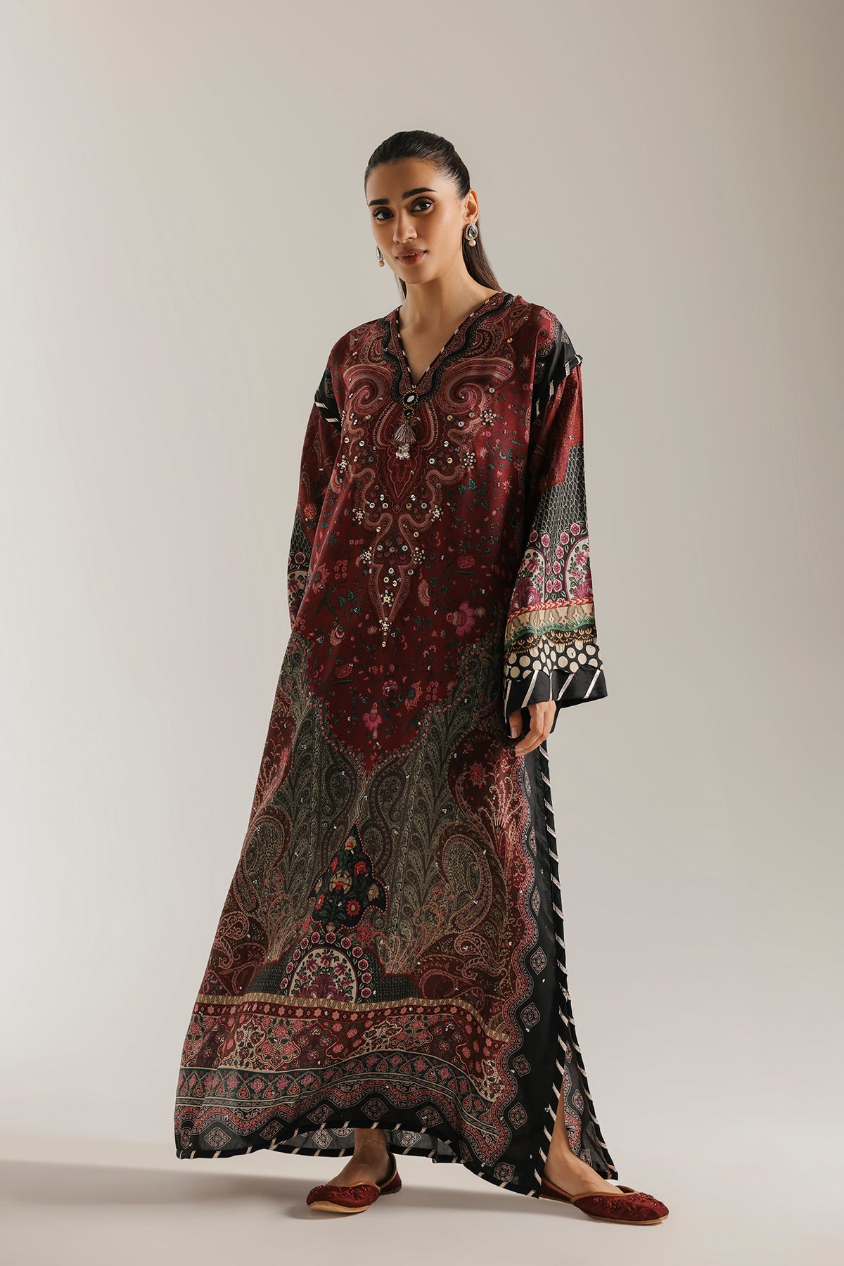EMBROIDERED KAFTAN (E4852-103-402)