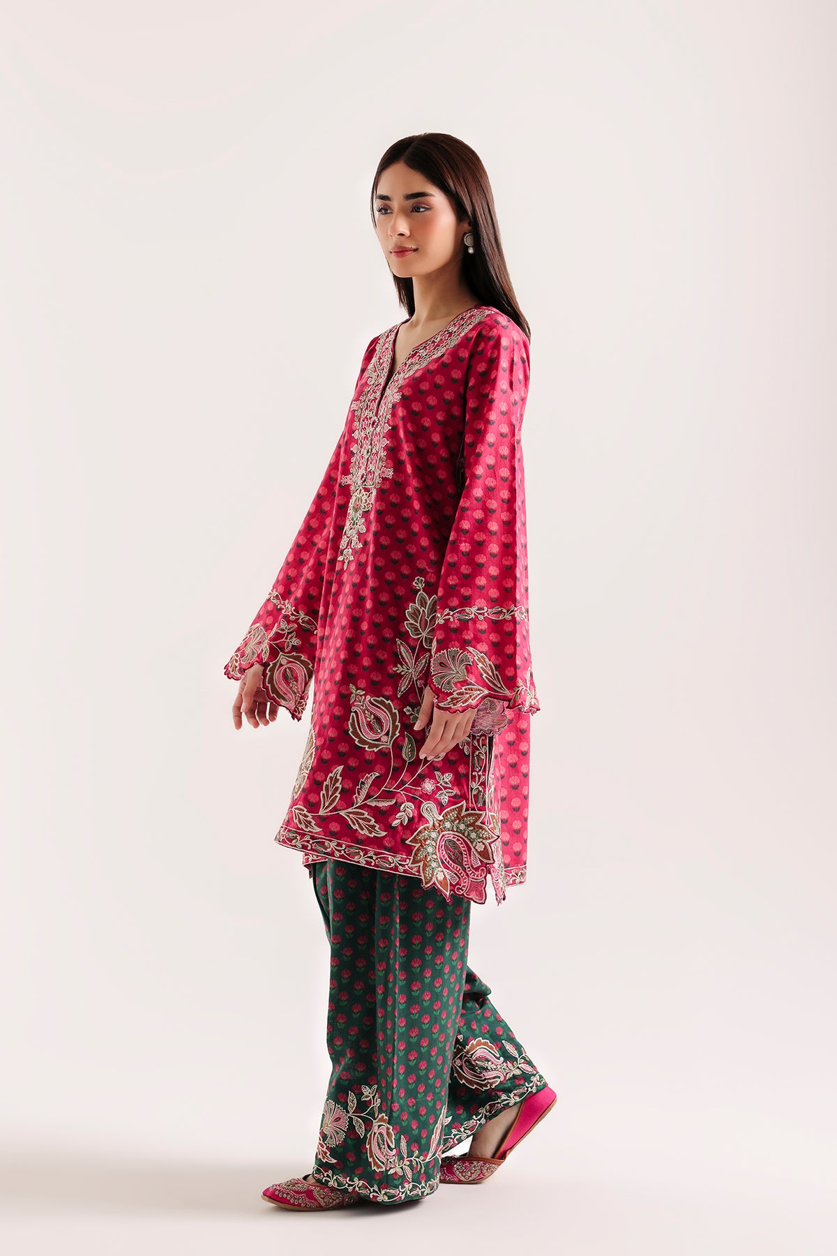 EMBROIDERED SUIT (E4887-103-406)