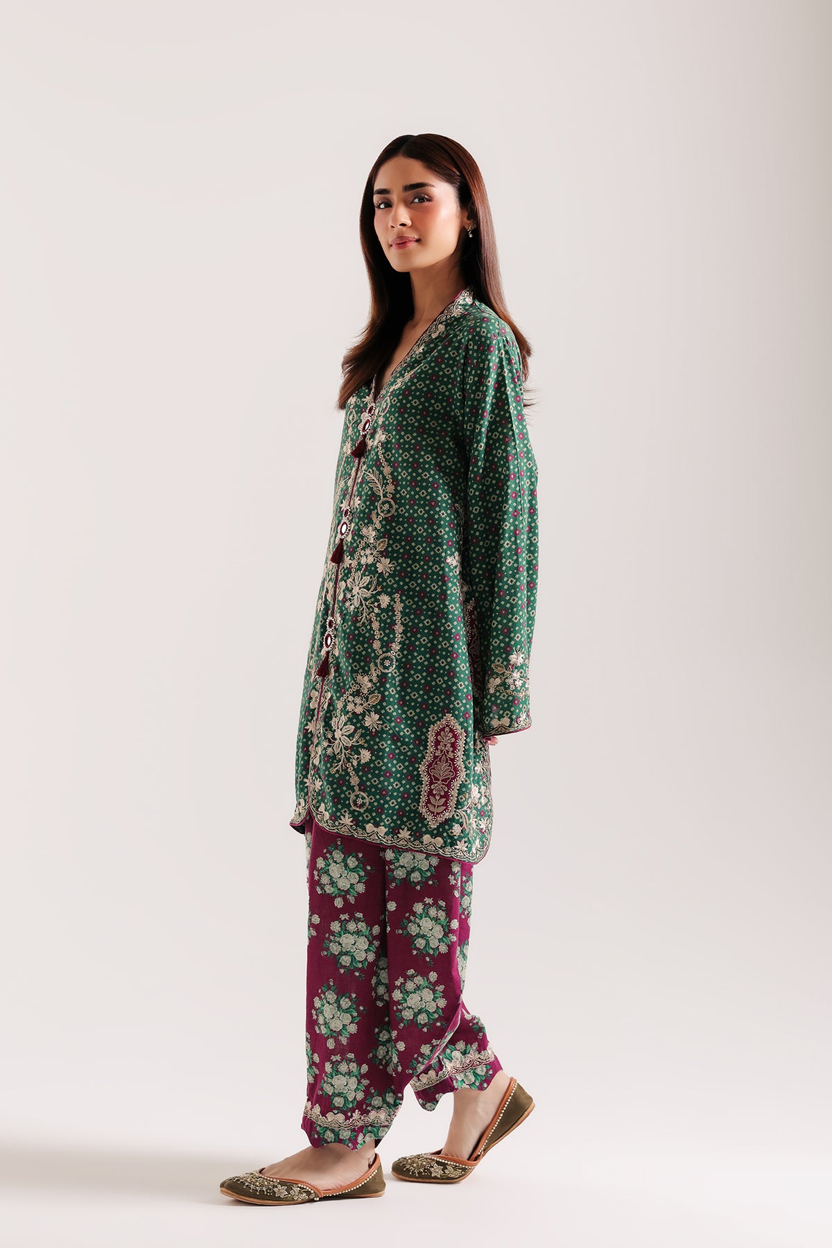 EMBROIDERED SUIT (E4891-103-702)