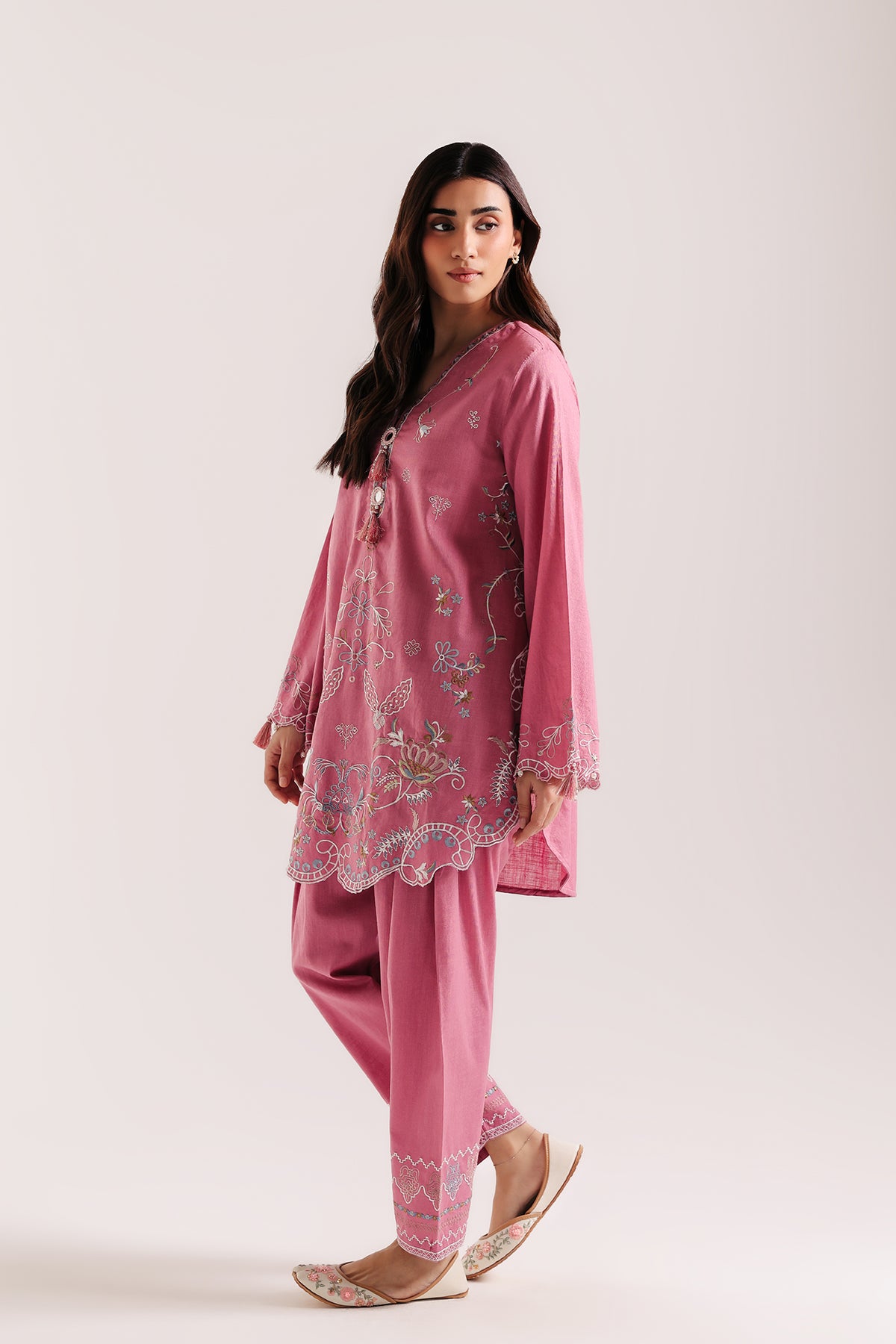 EMBROIDERED SUIT (E4898-103-423)