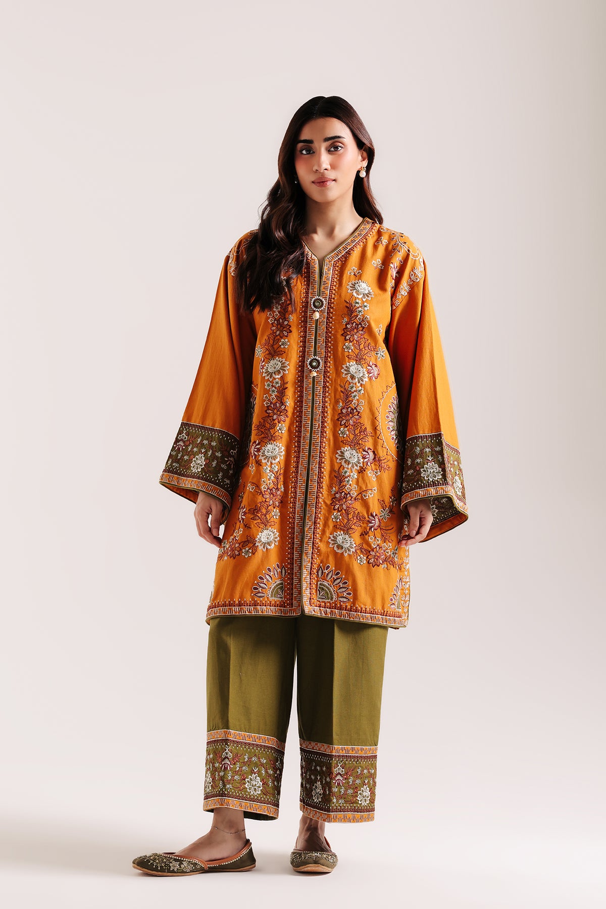 EMBROIDERED SUIT (E4944-103-219)