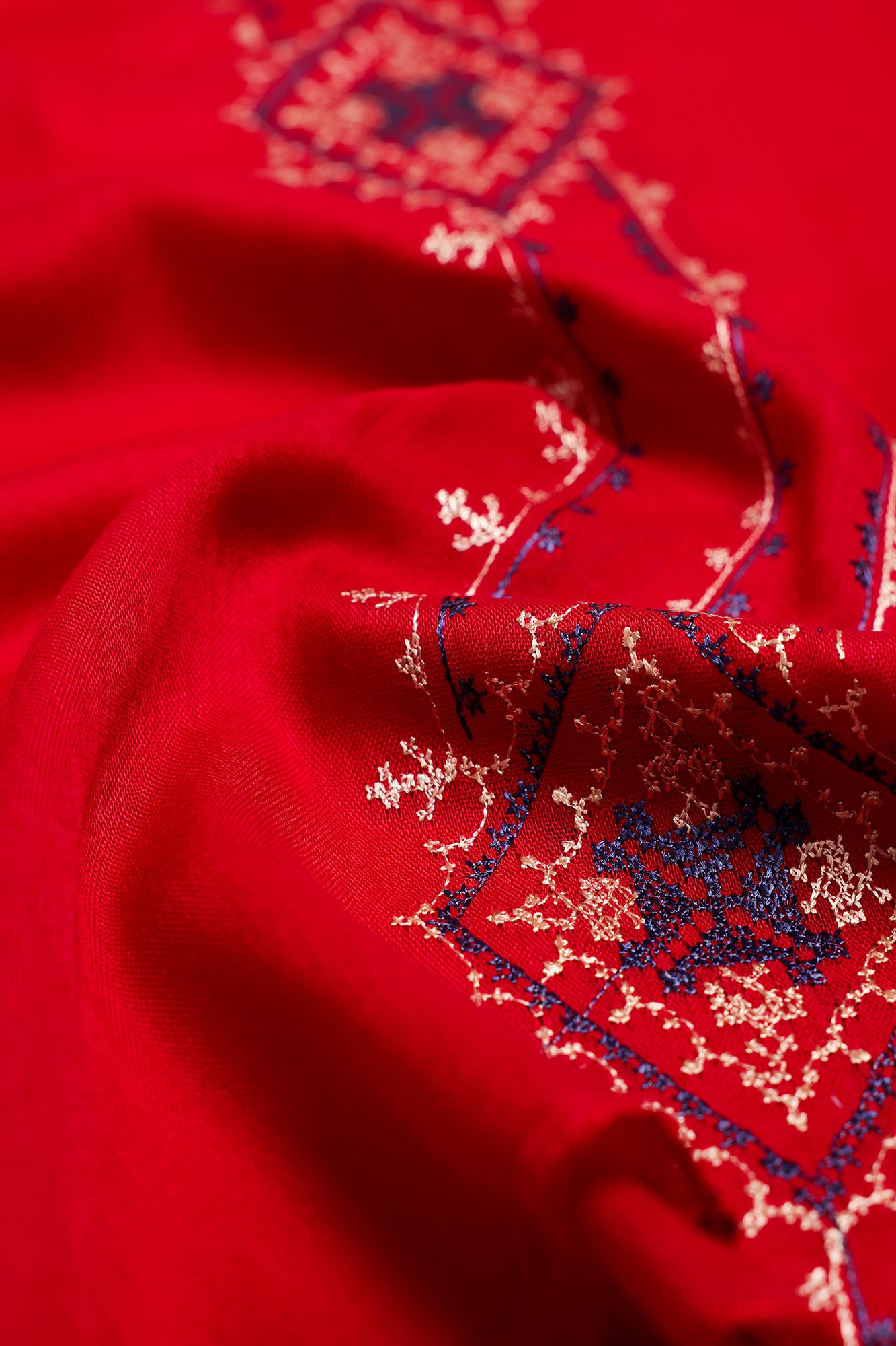 EMBROIDERED DUPATTA (E5465/102/415)
