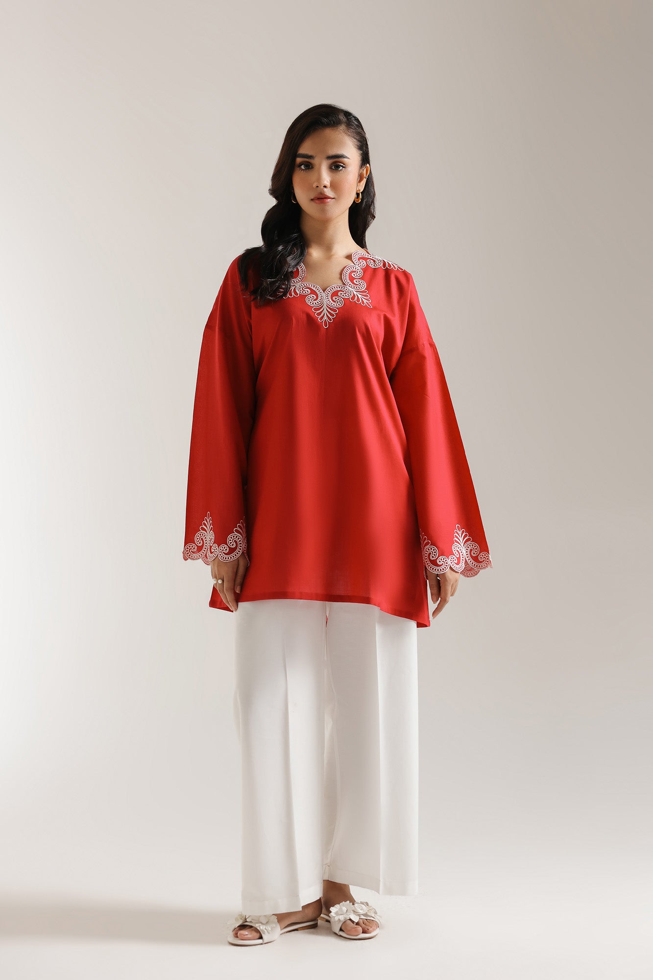 EMBROIDERED KURTI (E5834/102/301)