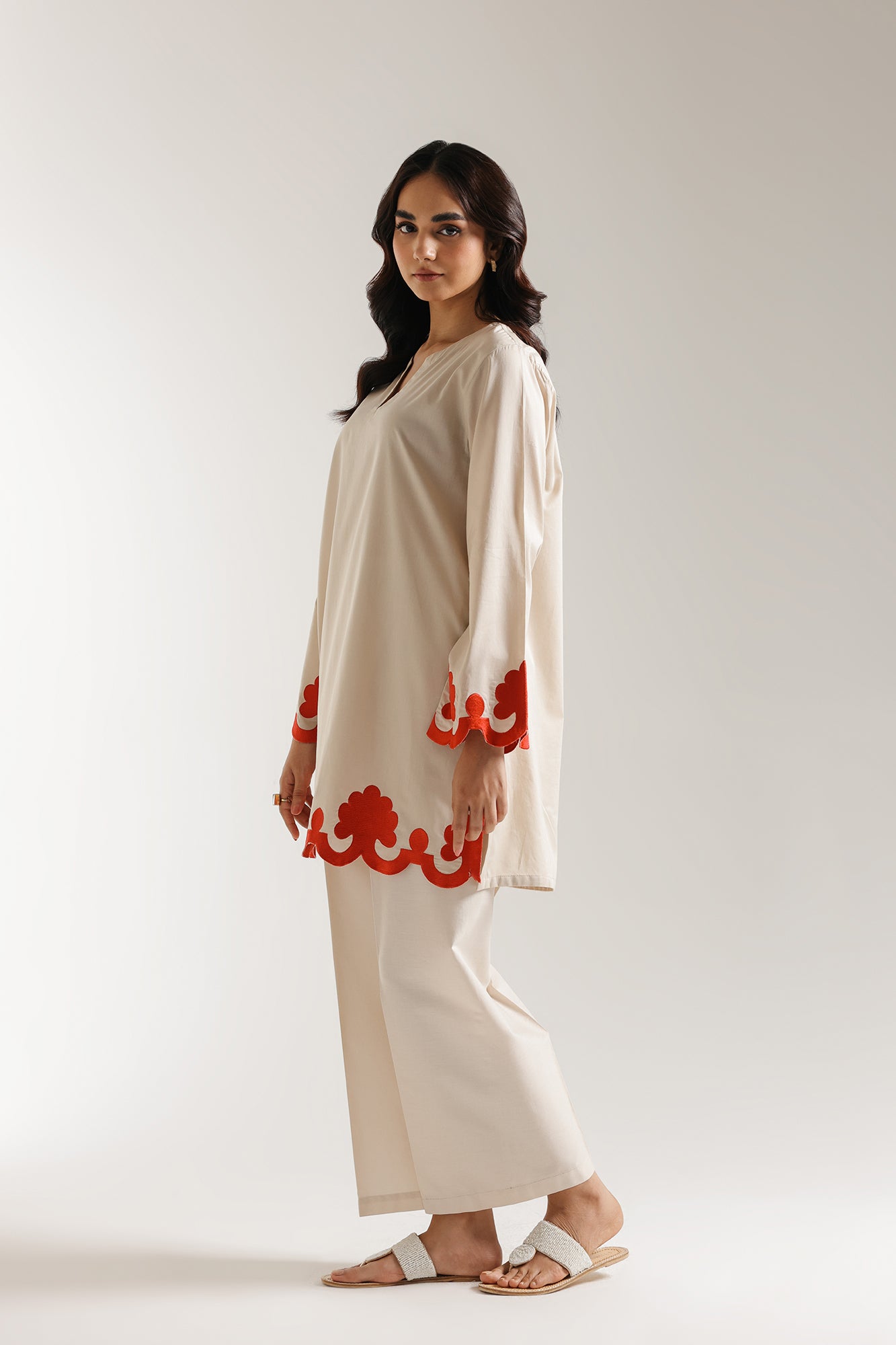 EMBROIDERED SHIRT (E5877/102/007)