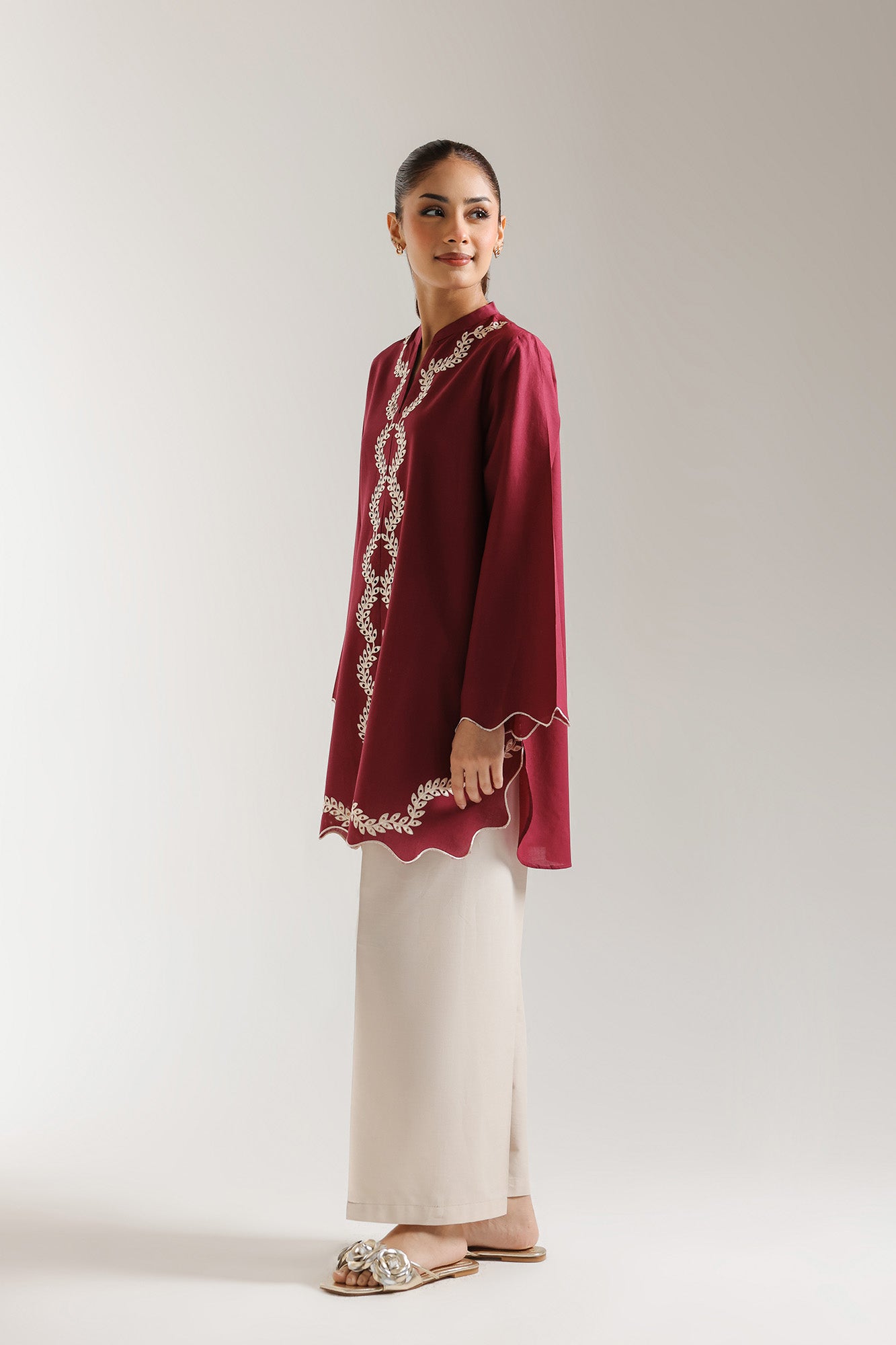 EMBROIDERED SHIRT (E5878/102/404)