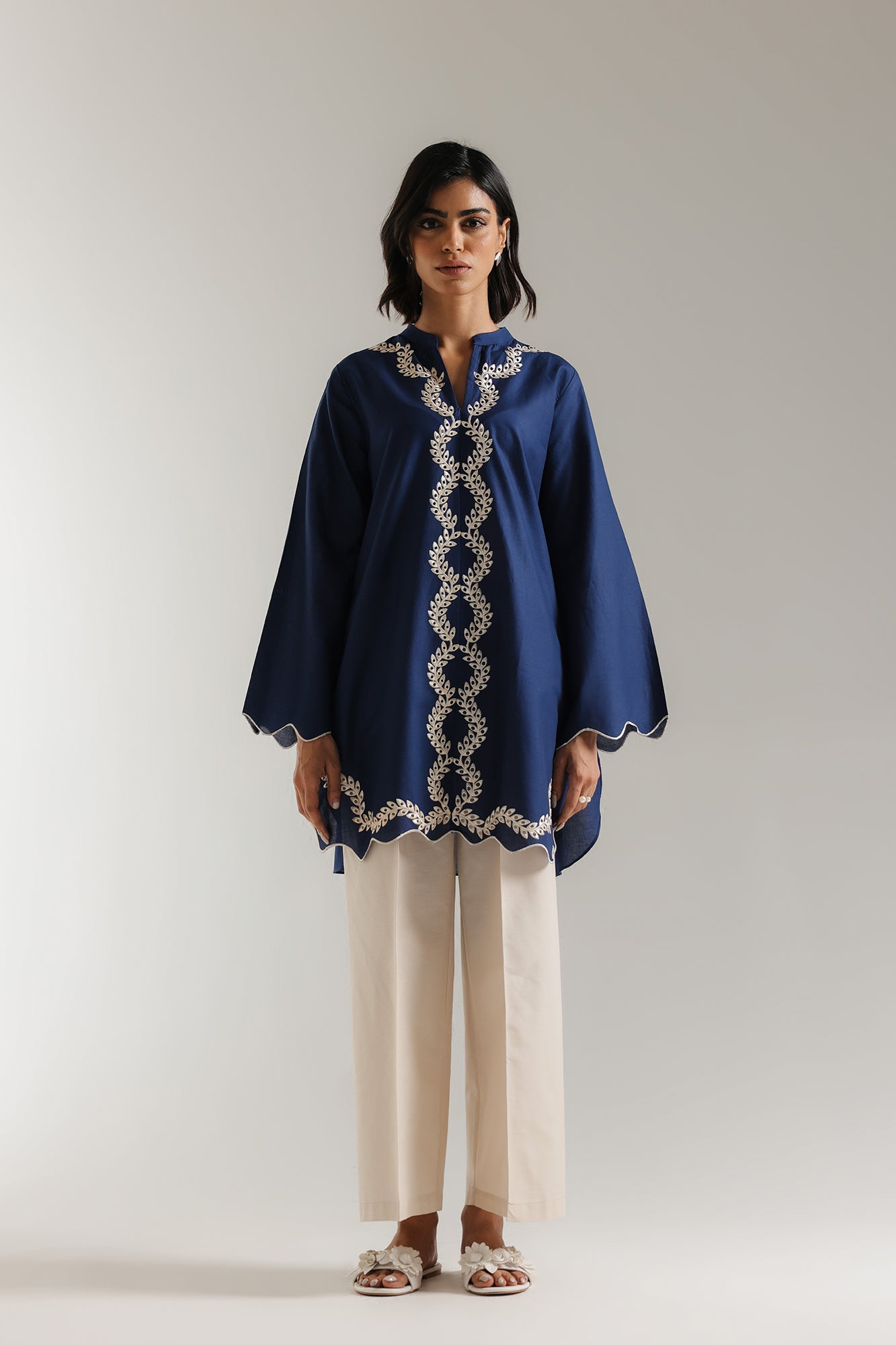 EMBROIDERED SHIRT (E5878/102/618)