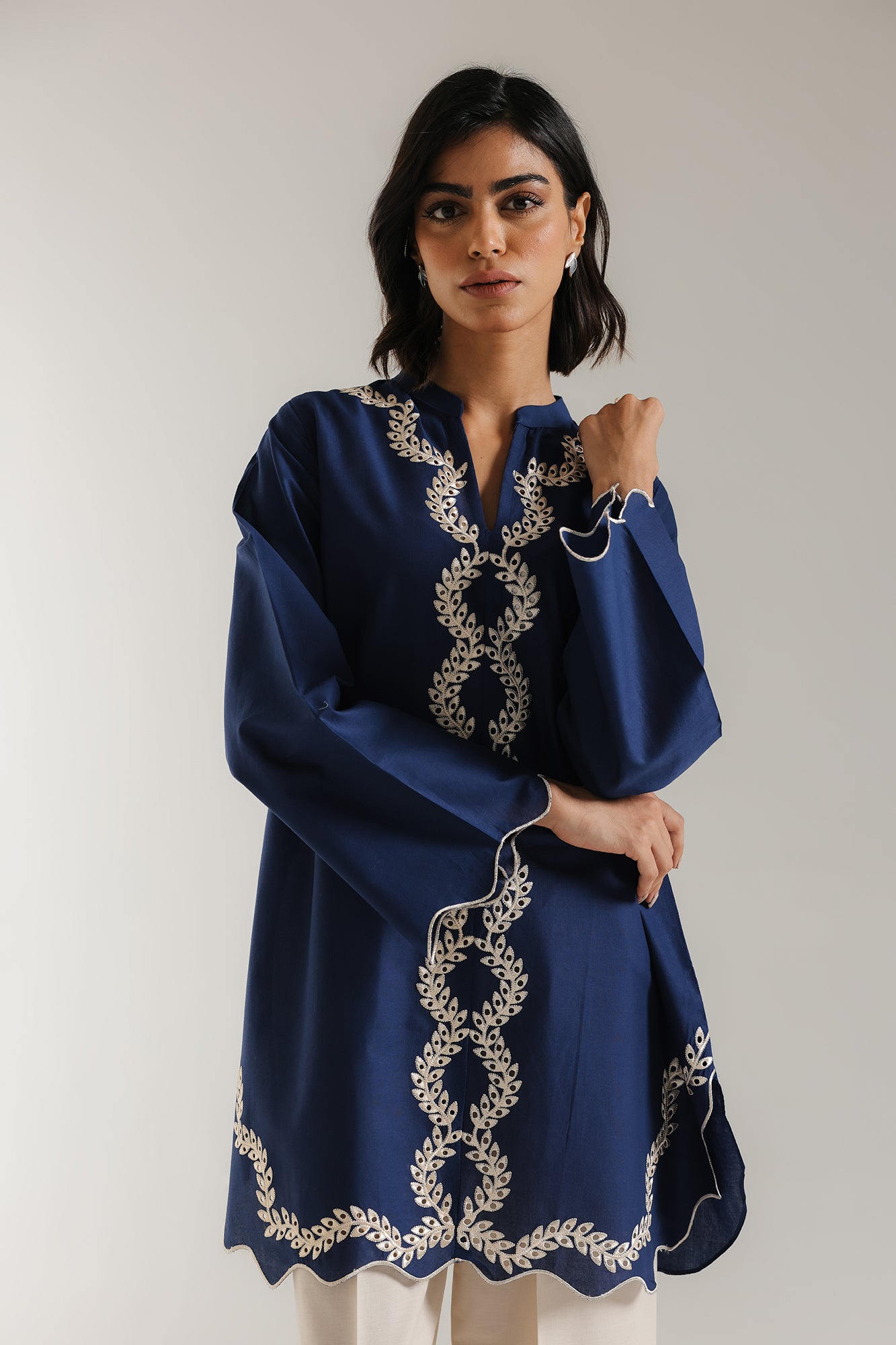 EMBROIDERED SHIRT (E5878/102/618)