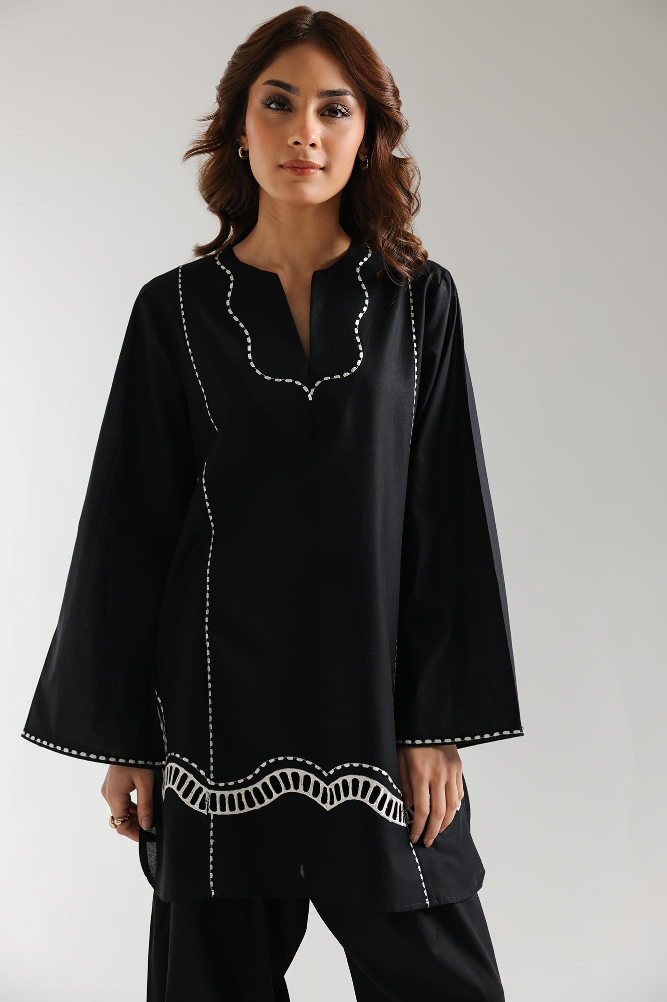 EMBROIDERED SHIRT (E5880/102/901)