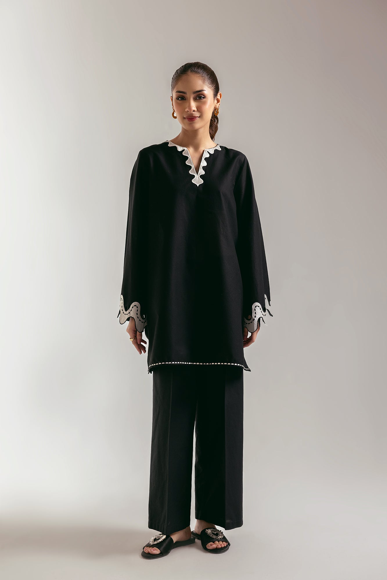 EMBROIDERED SHIRT (E5881/102/902)