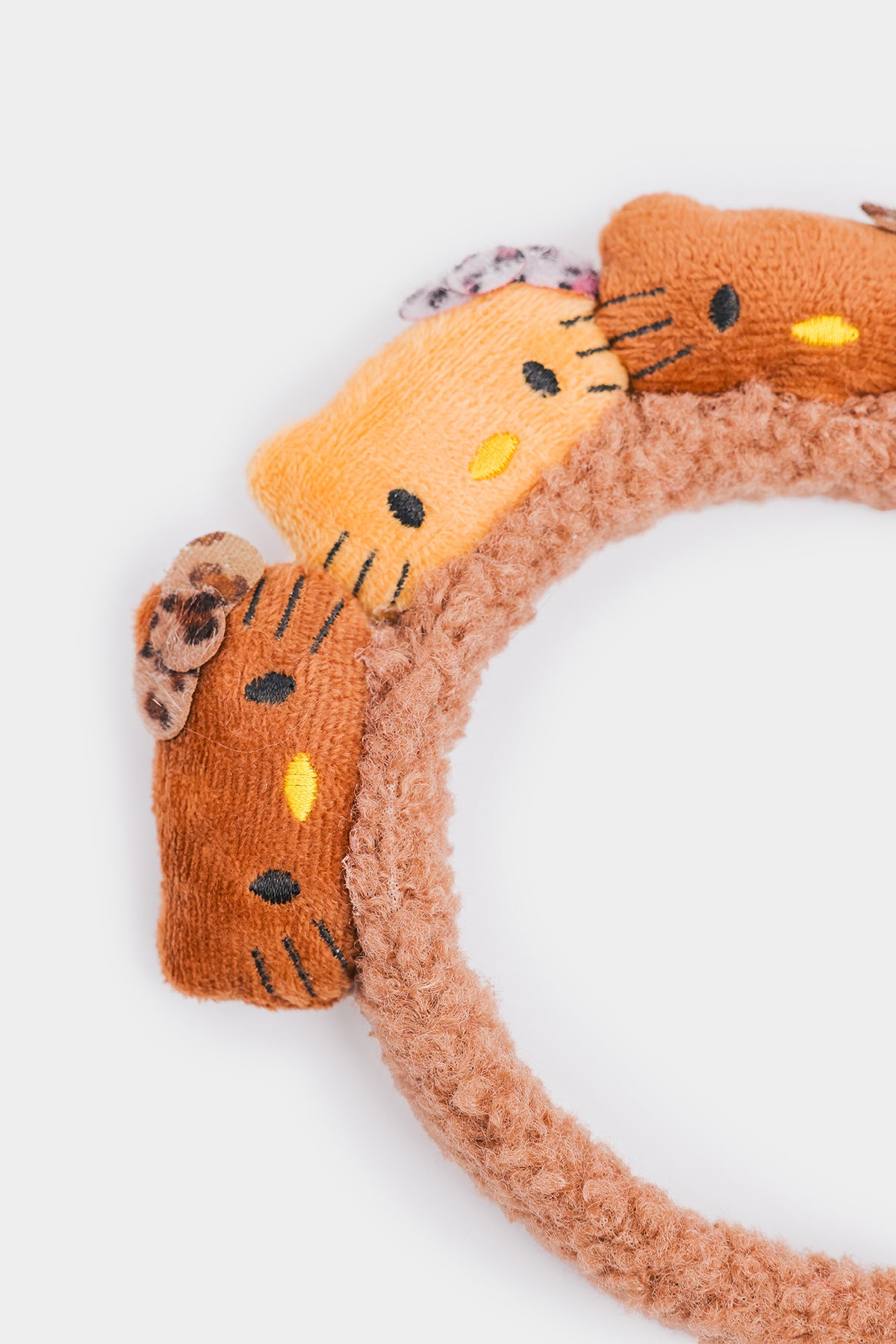 HAIR ACCESSORIES (E6031-411-801)