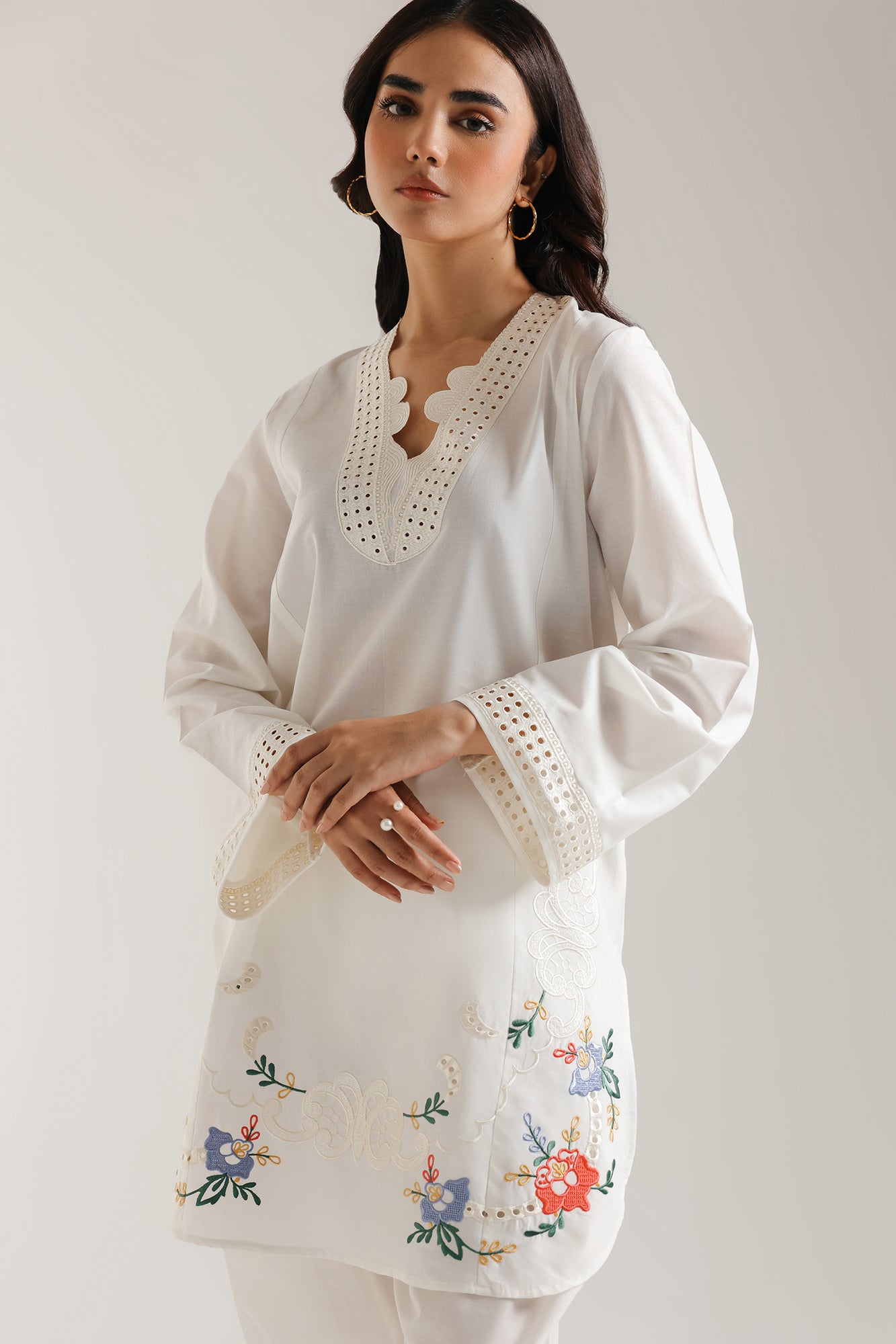 EMBROIDERED SUIT (E6092/102/001)