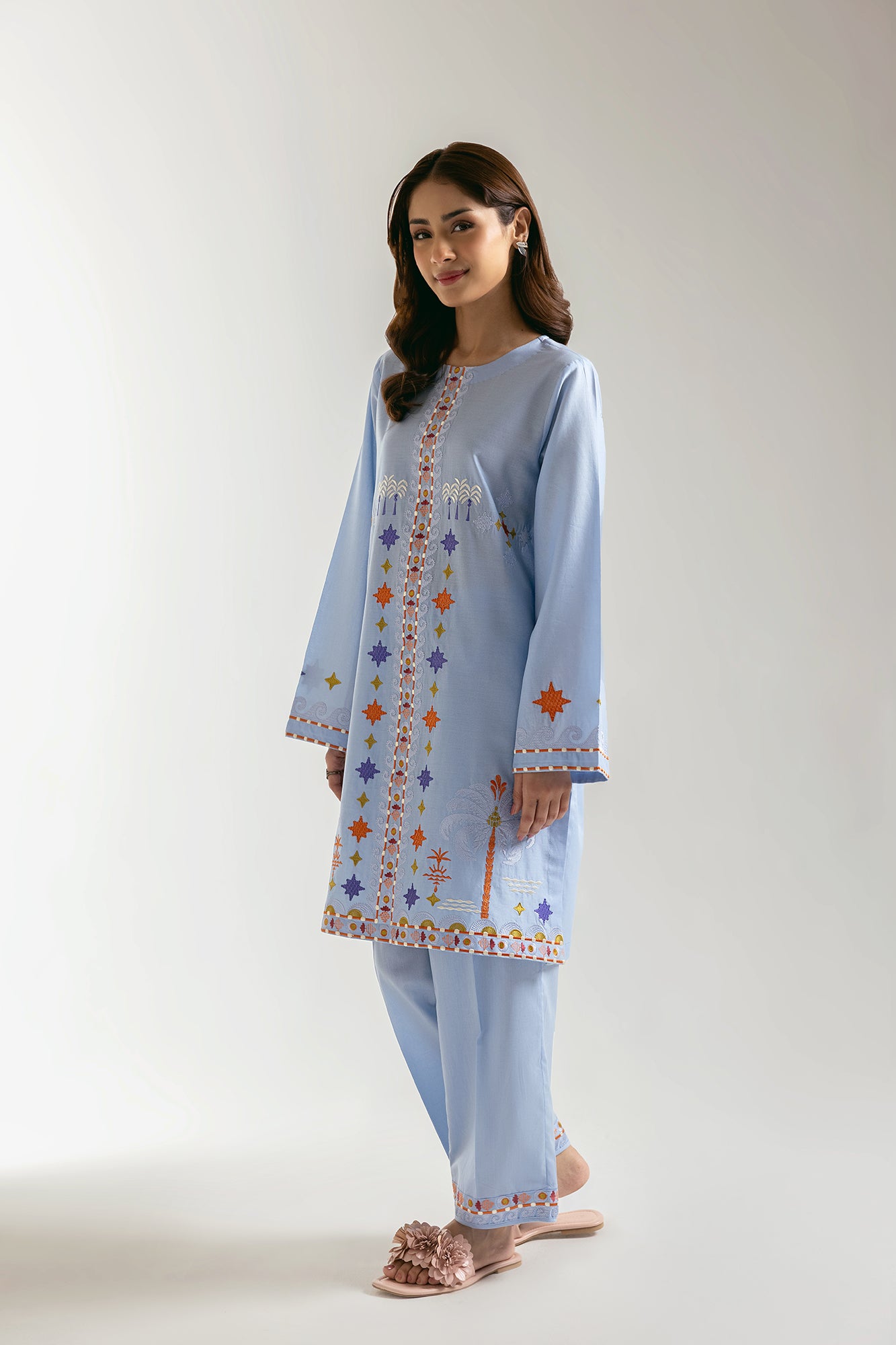 EMBROIDERED SUIT (E6103/102/635)