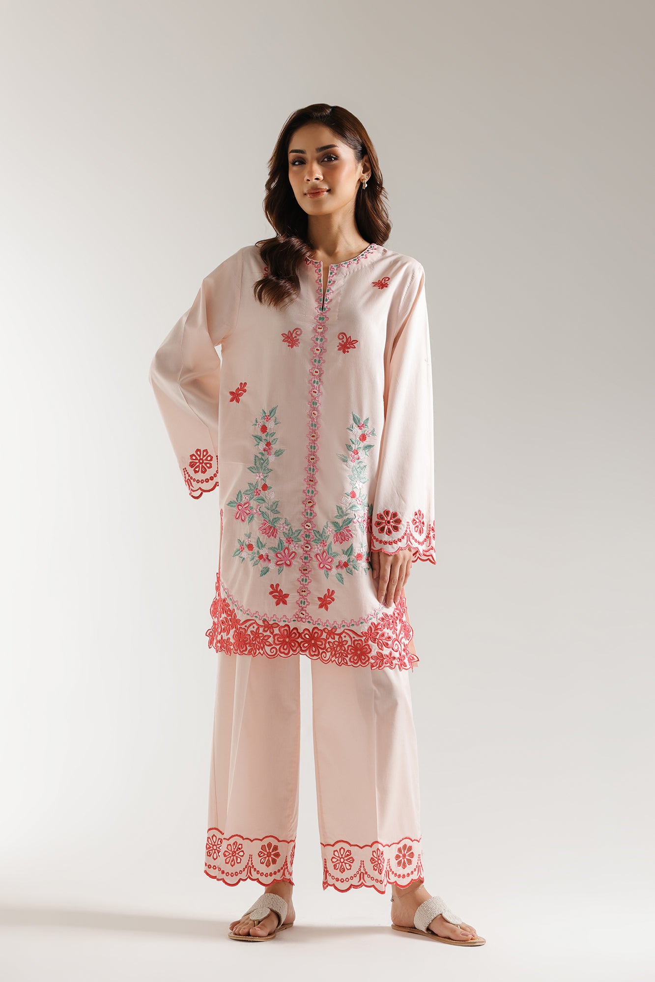 EMBROIDERED SUIT (E6109/102/329)