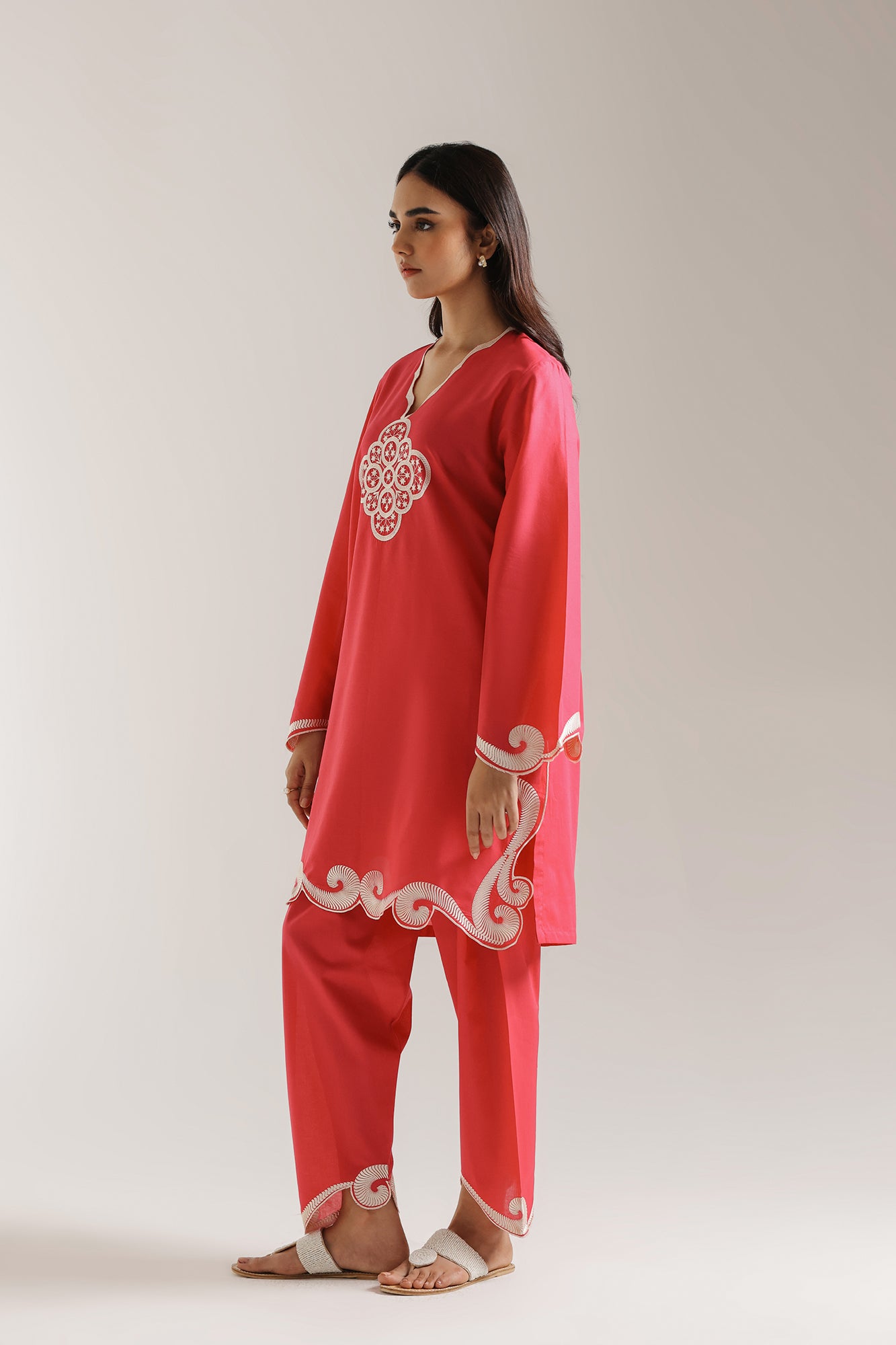 EMBRIODERED SUIT (E6115/102/405)