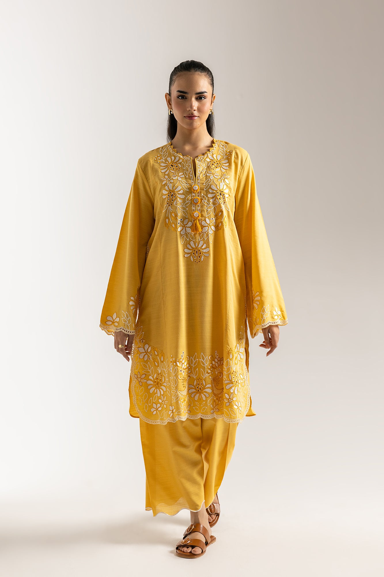 EMBROIDERED SUIT (E6149/102/106)