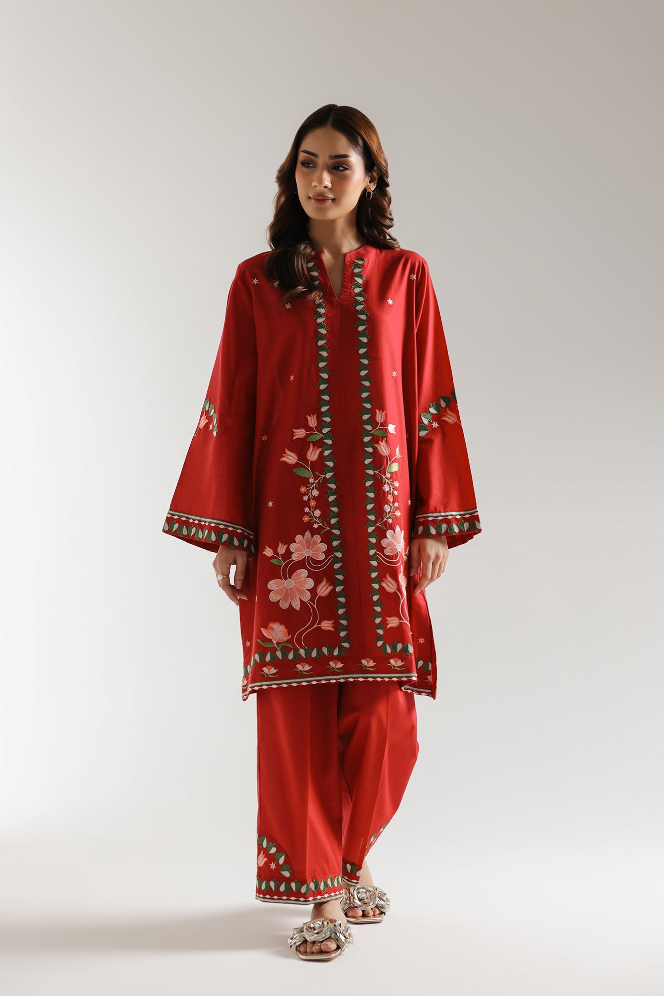 EMBROIDERED SUIT (E6150/102/416)