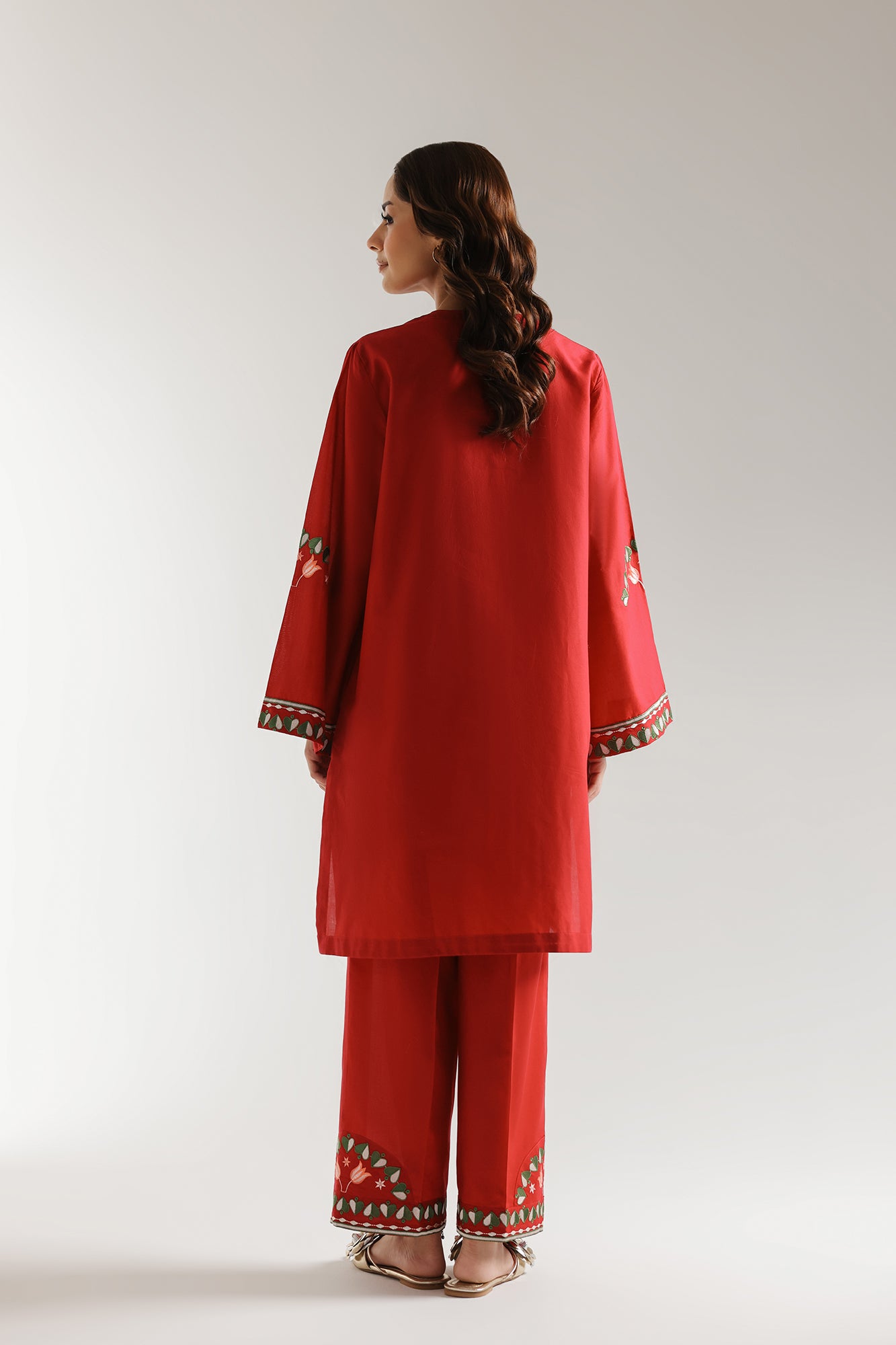 EMBROIDERED SUIT (E6150/102/416)