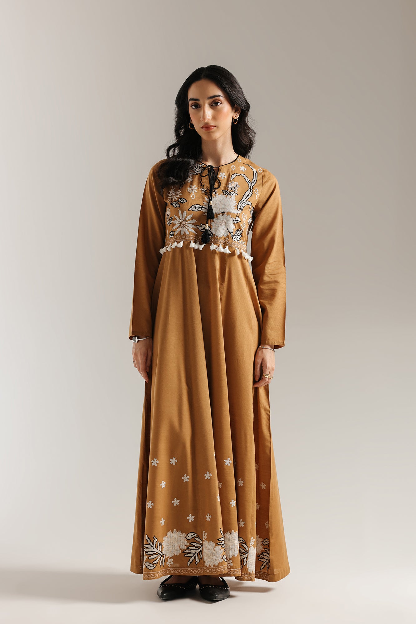 EMBROIDERED PISHWAS (E6178/102/217)