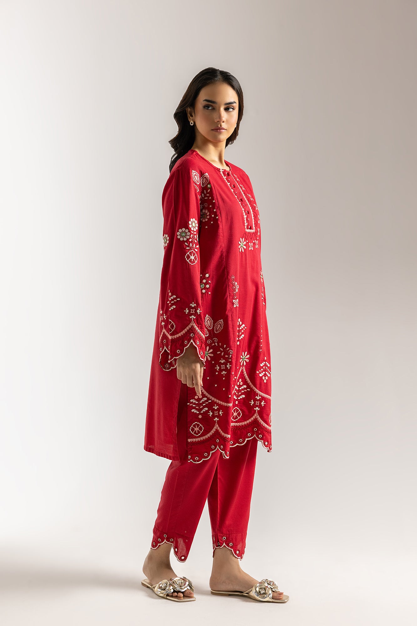 EMBROIDERED SUIT (E6180/102/306)