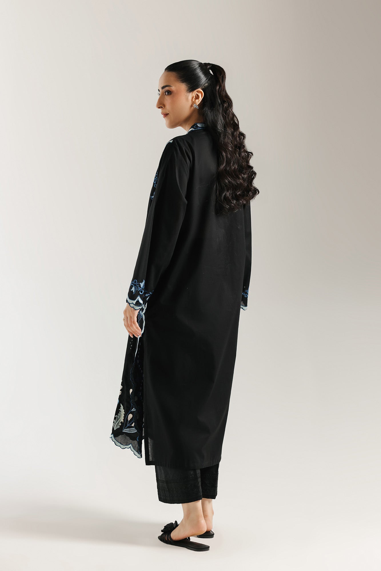 EMBROIDERED SHIRT (E6232/102/902)