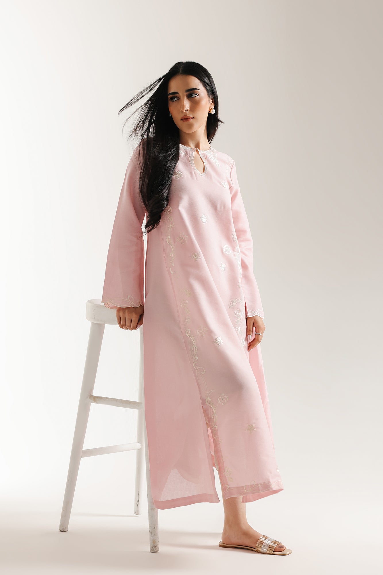 EMBROIDERED DRESS (E6642/102/424)