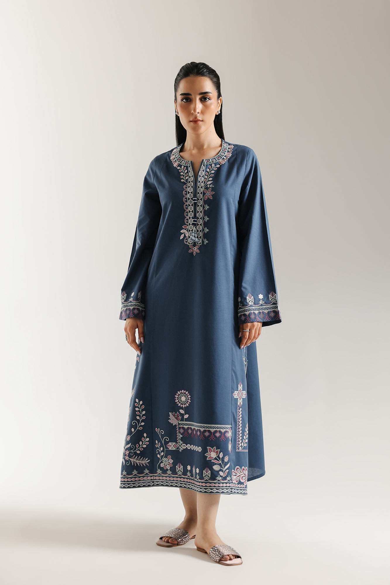 EMBROIDERED SHIRT (E6943/102/622)