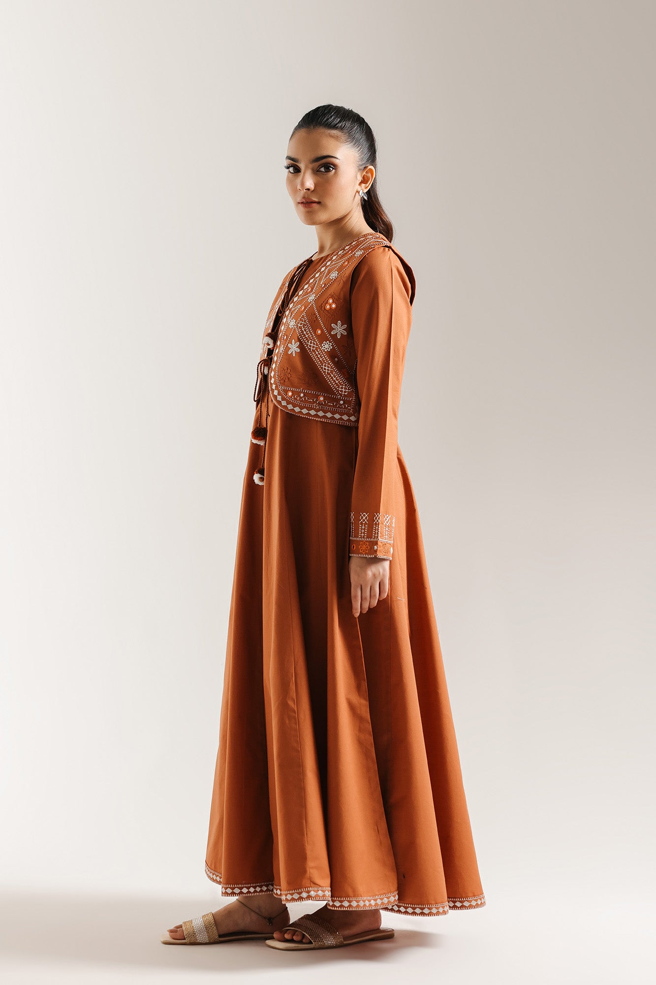EMBROIDERED DRESS (E6946/102/209)