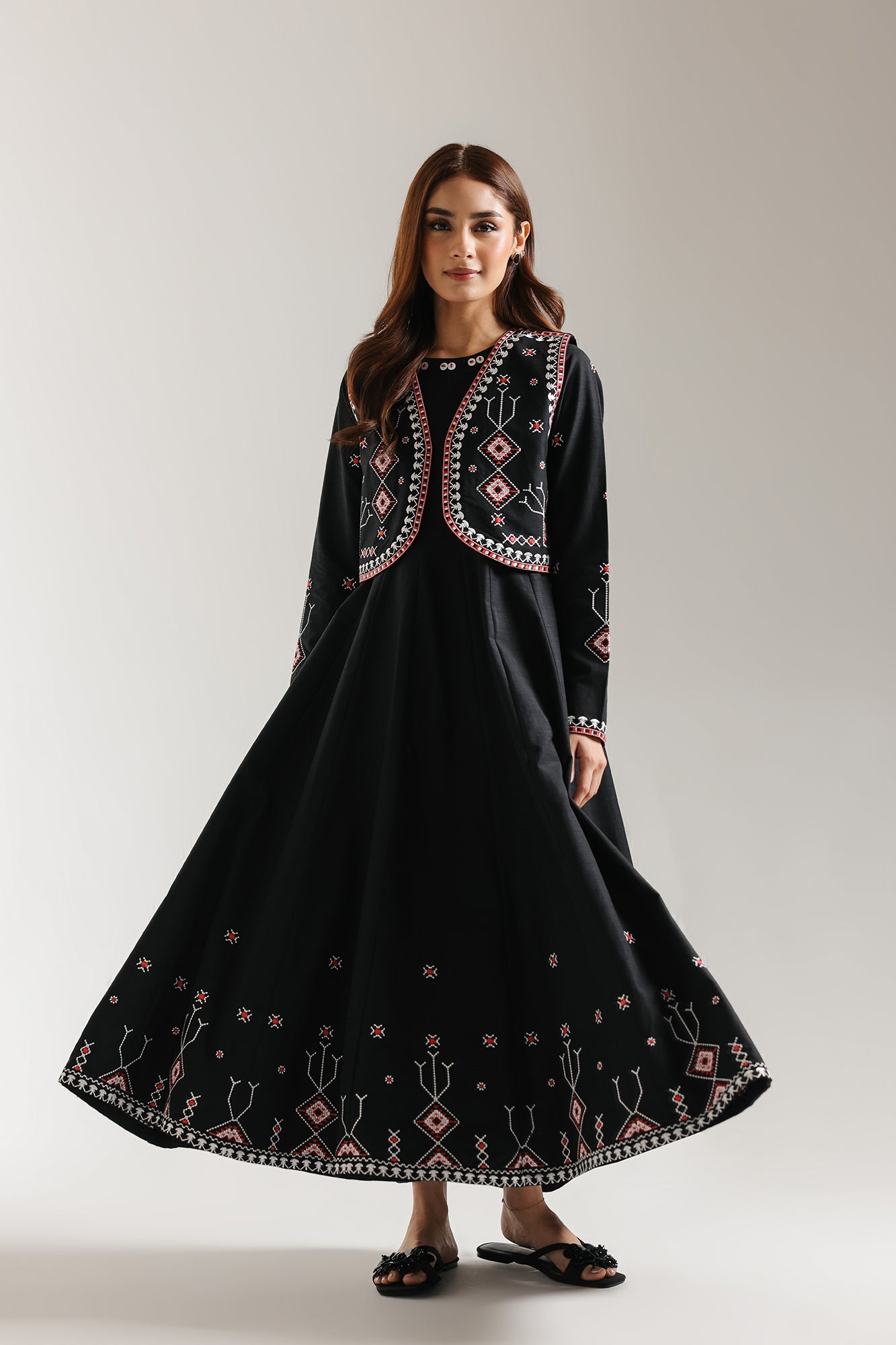 EMBROIDERED DRESS (E6961/102/902)