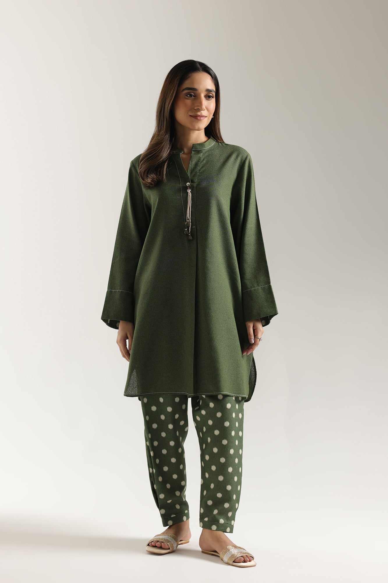 SUIT (E6963/102/120)