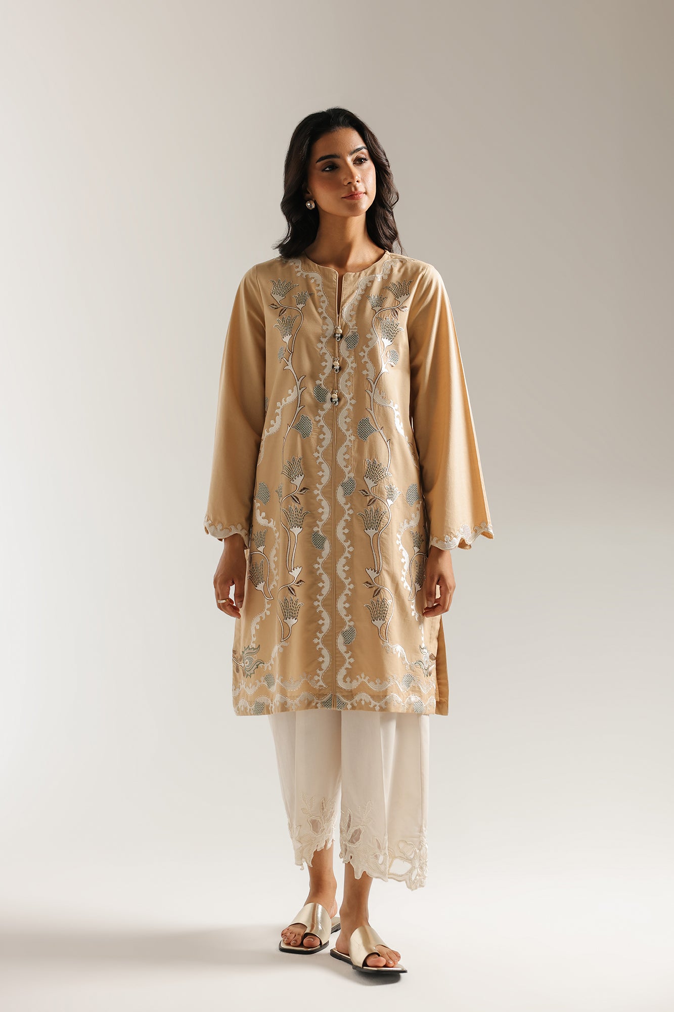 EMBROIDERED SHIRT (E6967/102/225)
