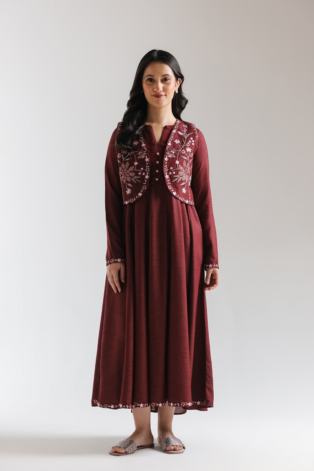 EMBROIDERED DRESS (E6998/102/517)