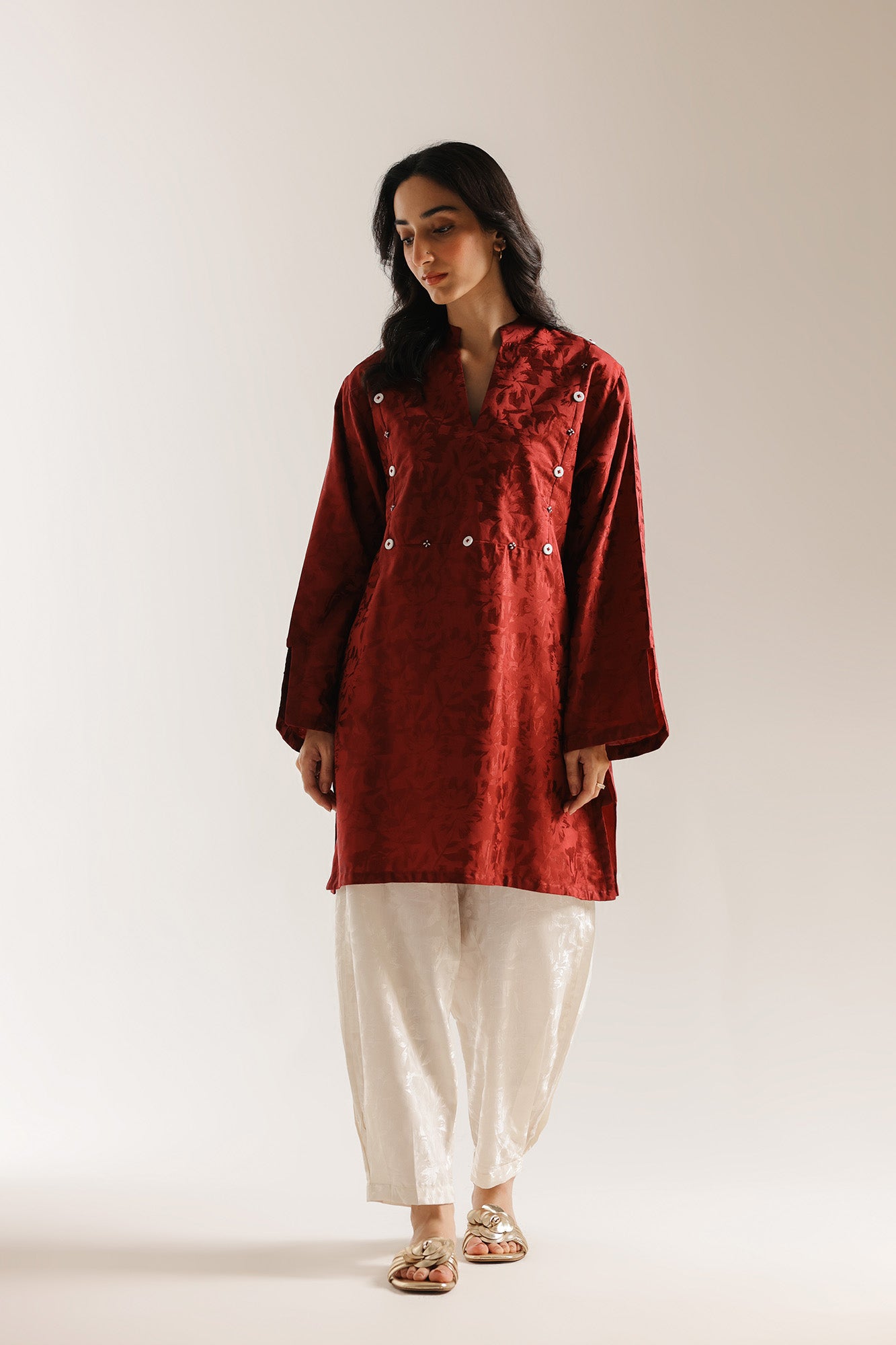 EMBROIDERED SUIT (E7010/102/415)