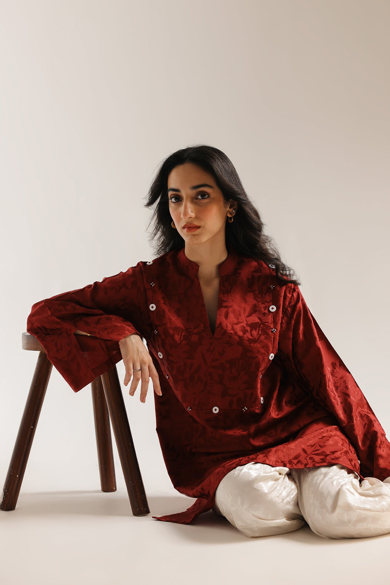 EMBROIDERED SUIT (E7010/102/415)