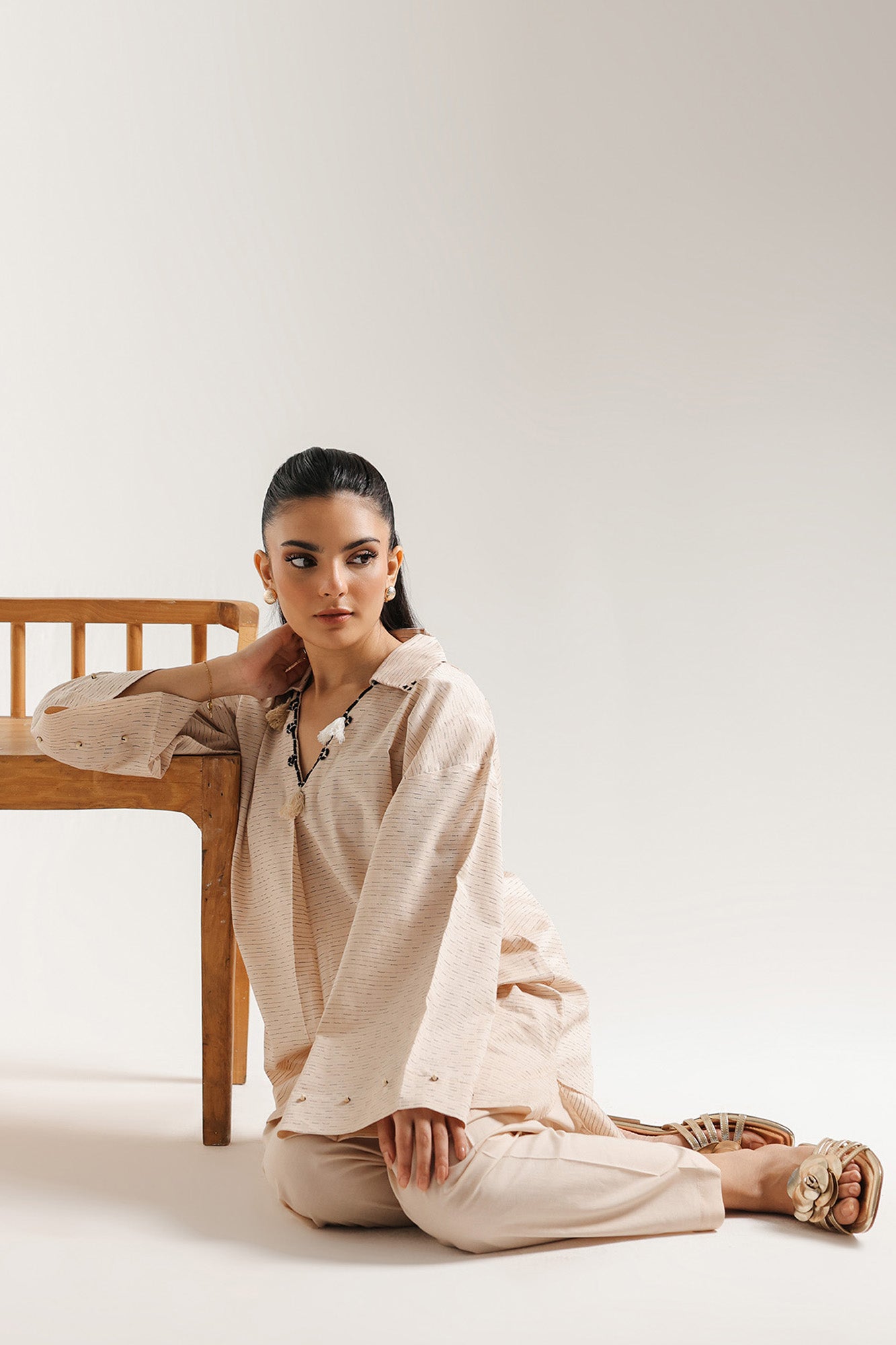 EMBROIDERED SUIT (E7019/102/225)