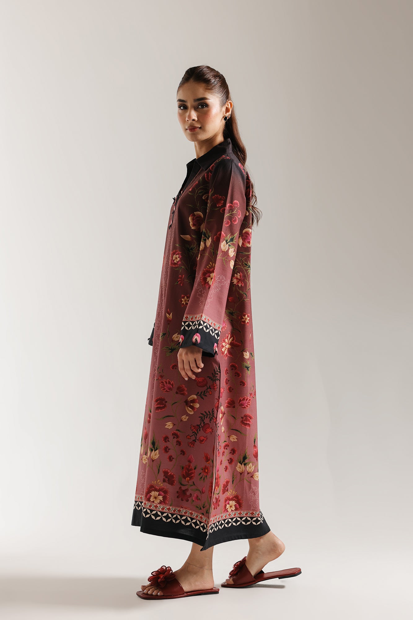 EMBROIDERED DRESS (E7029/102/527)