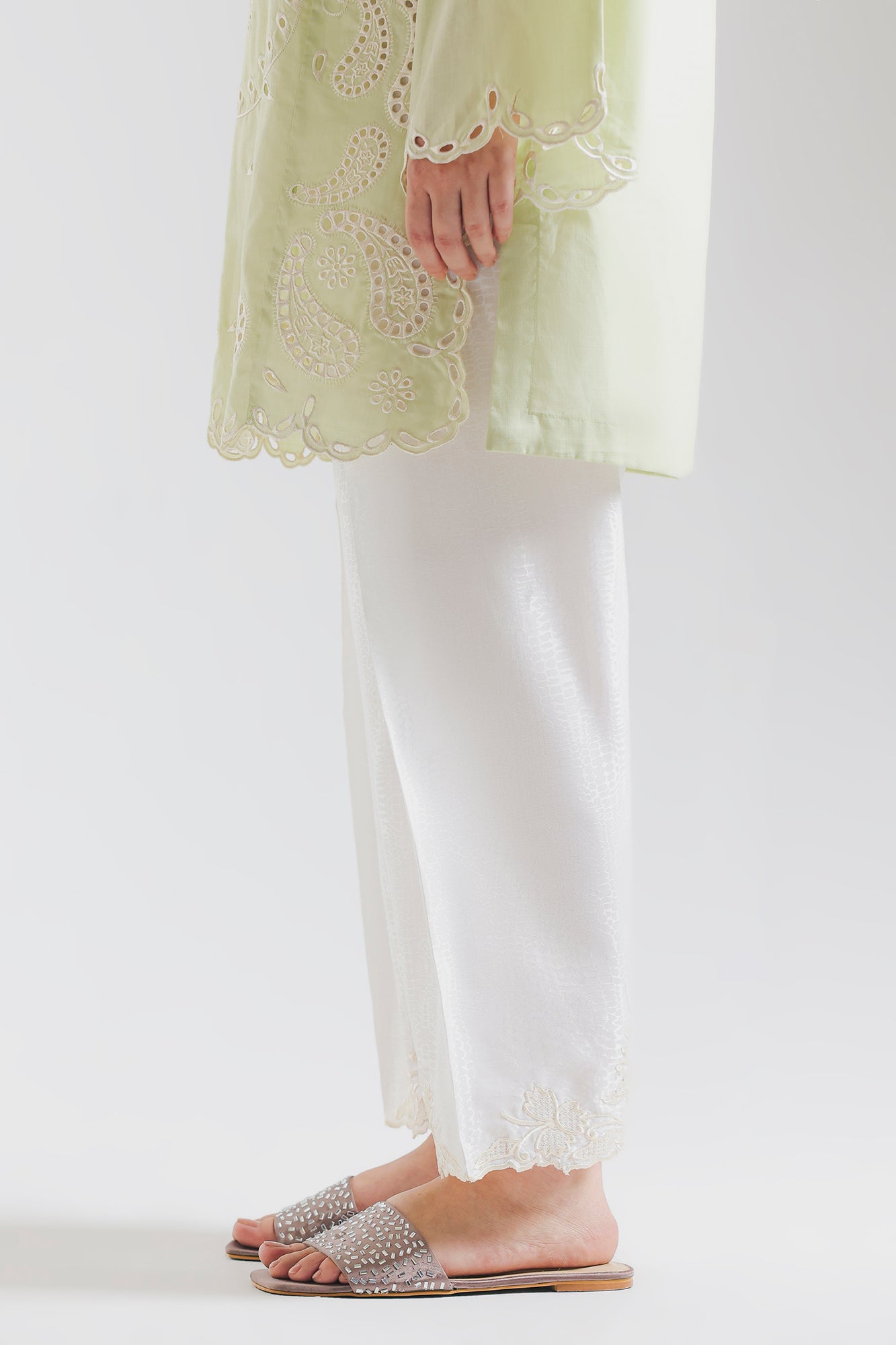 TROUSER (E7053/102/001)