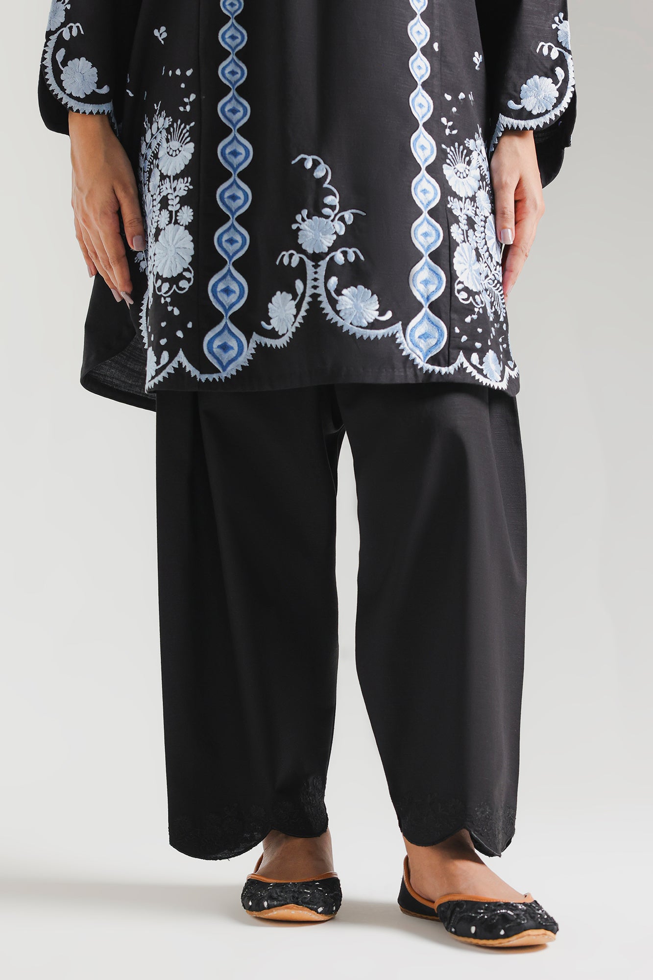 SHALWAR (E7055/102/902)