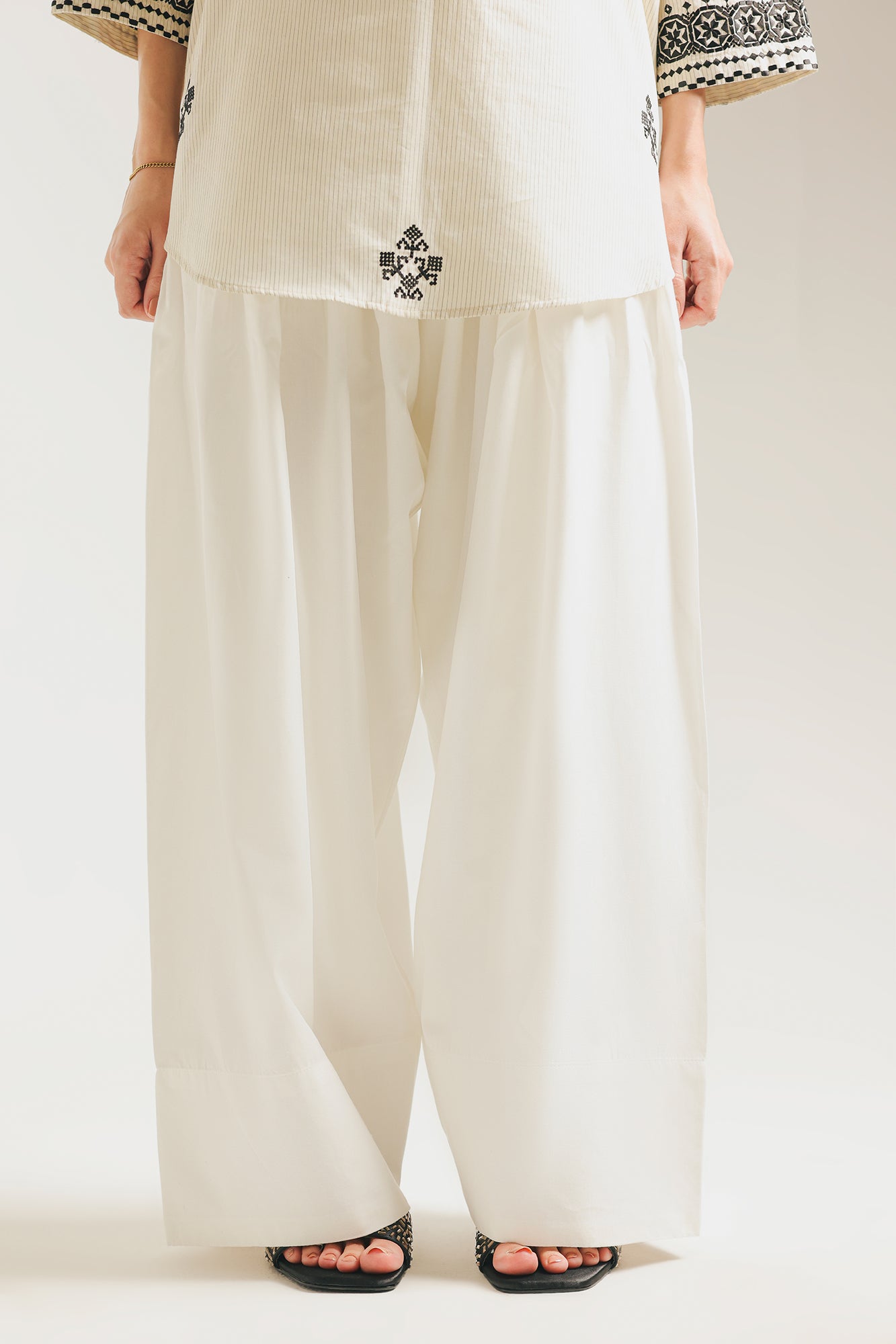 SHALWAR (E7140/102/001)